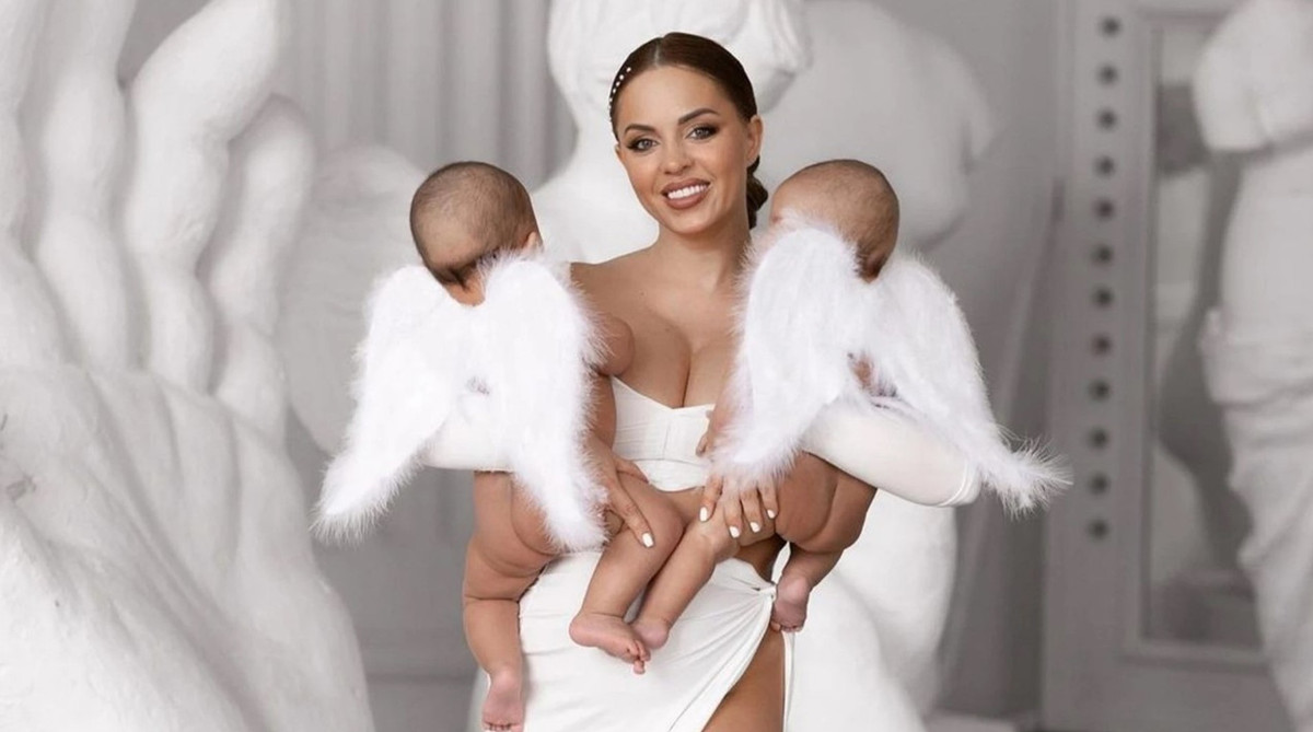 Как называется песня папина. Как называется песня папина. Слова для дочери. Папа стихи от дочери. Песня про папу текст.