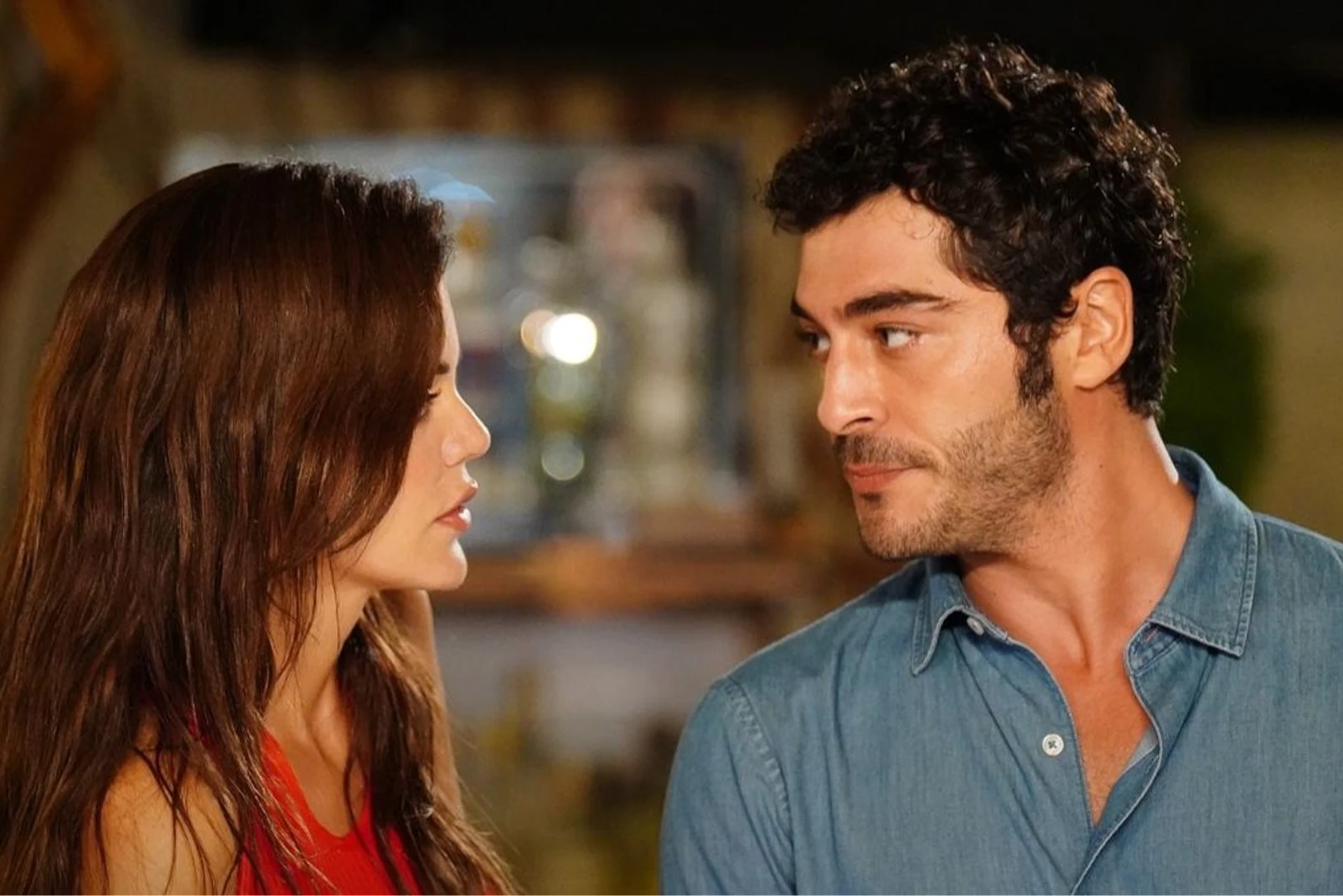 Кадр из сериала «Мошенники»