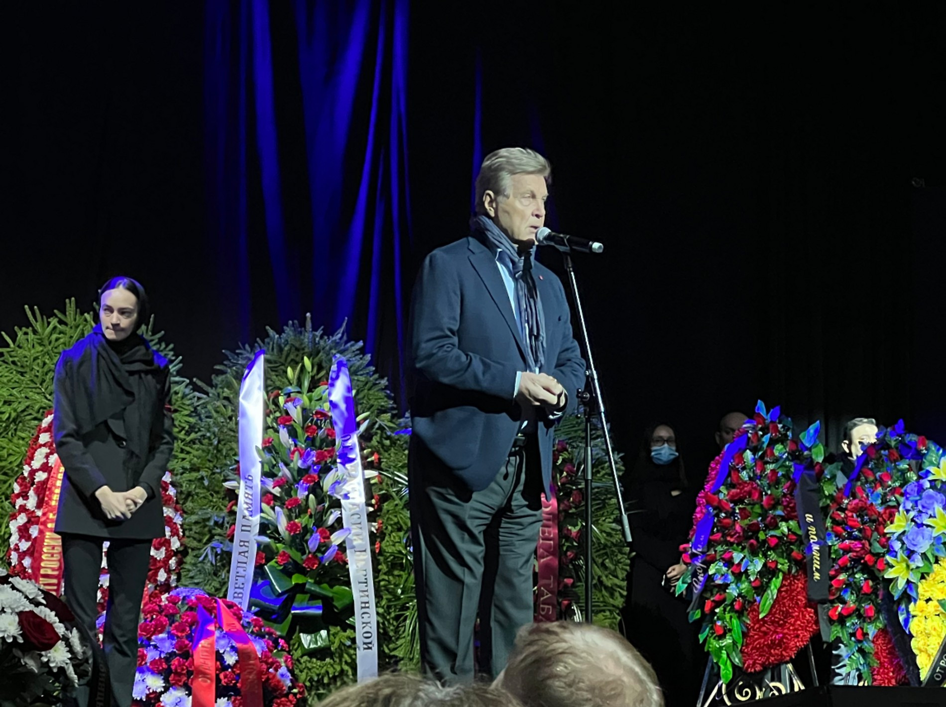 Лев Лещенко