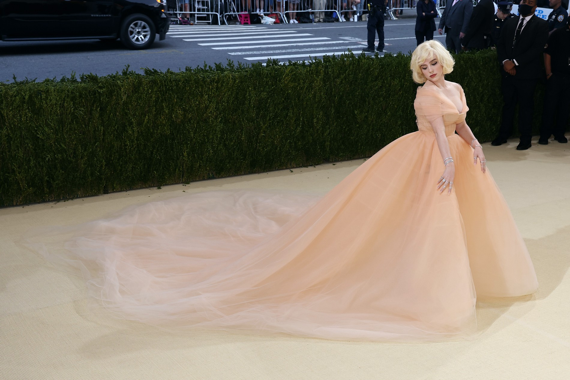 Билли Айлиш на Met Gala, 2021