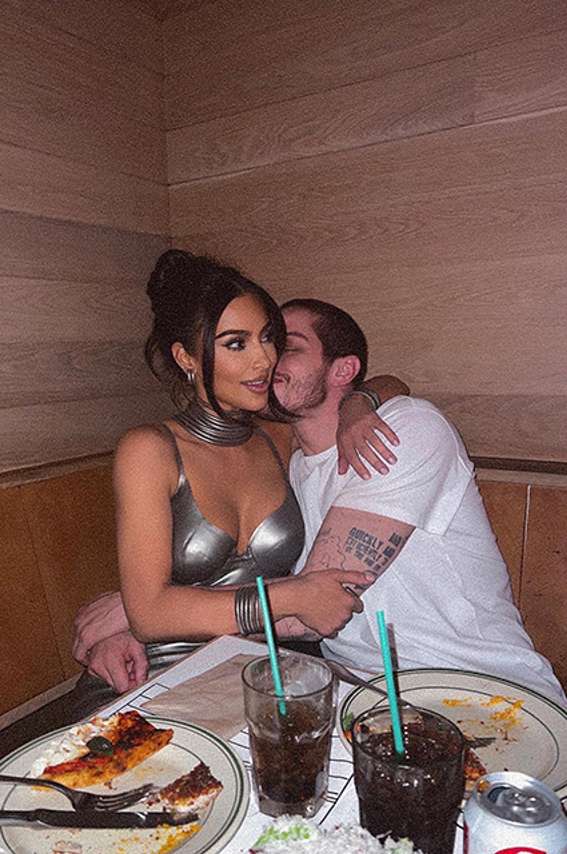 Instagram (запрещен в РФ) / @kimkardashian