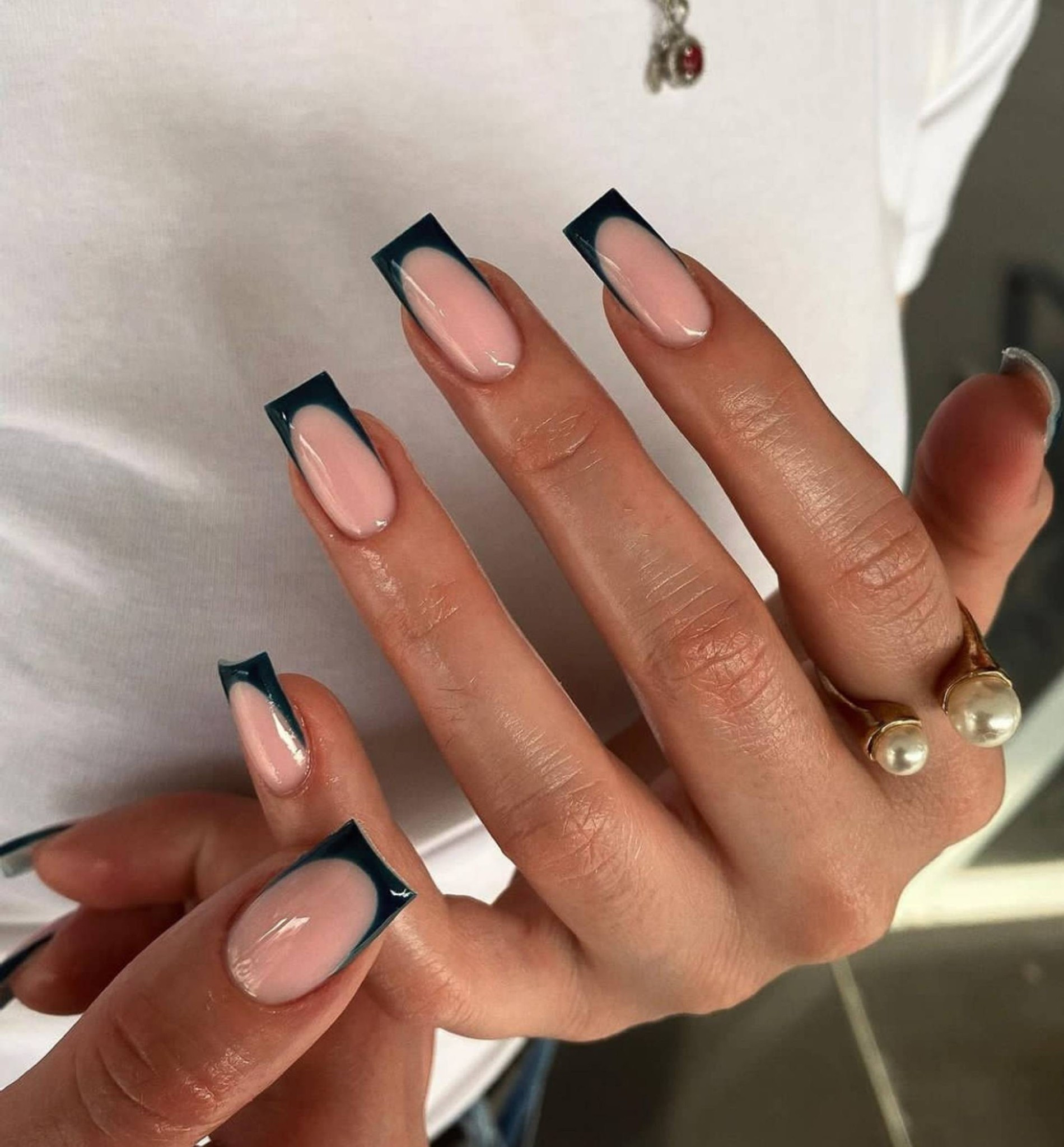 leonanails