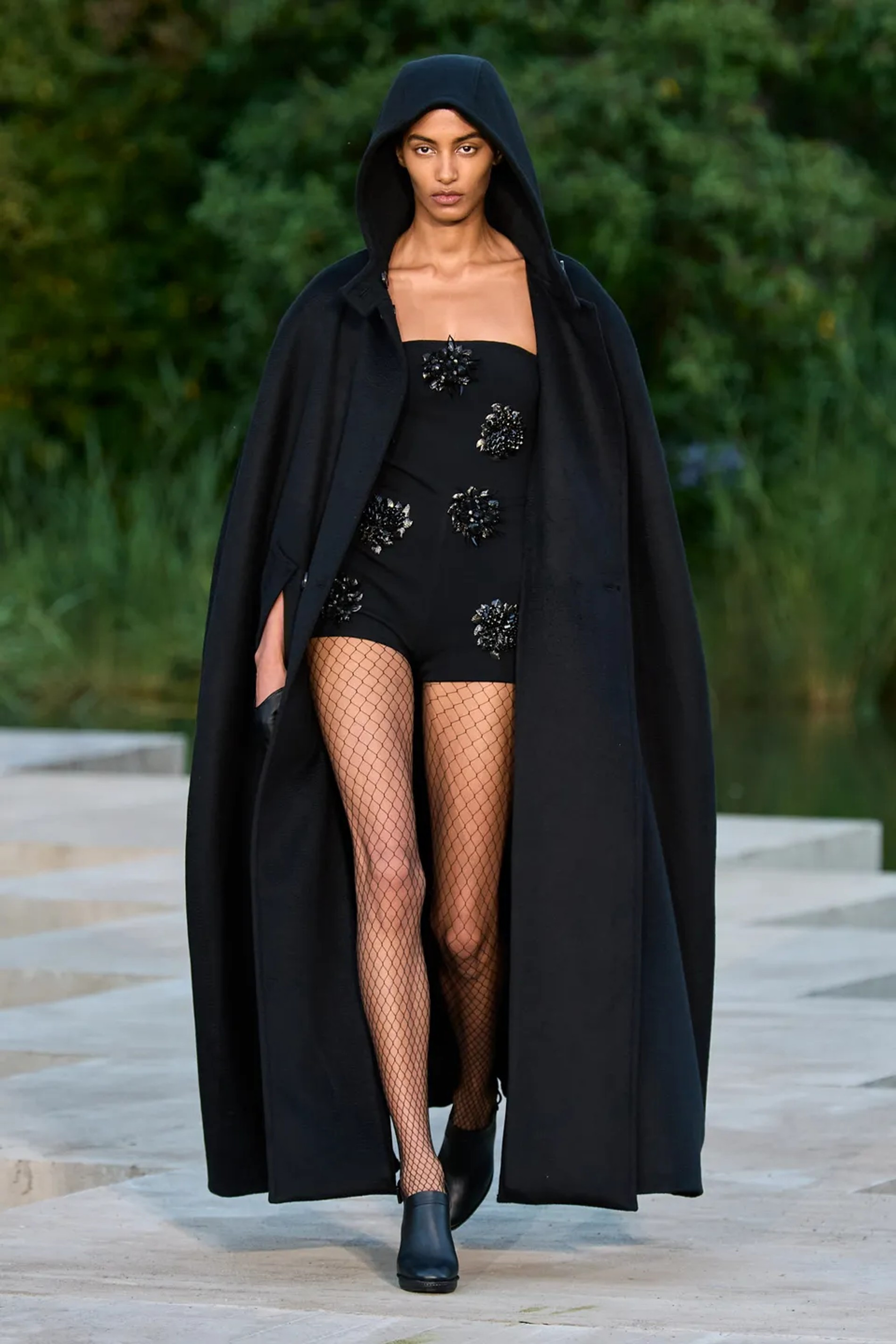 Max Mara Resort 2023 Fashion show
Источник: Vogue
