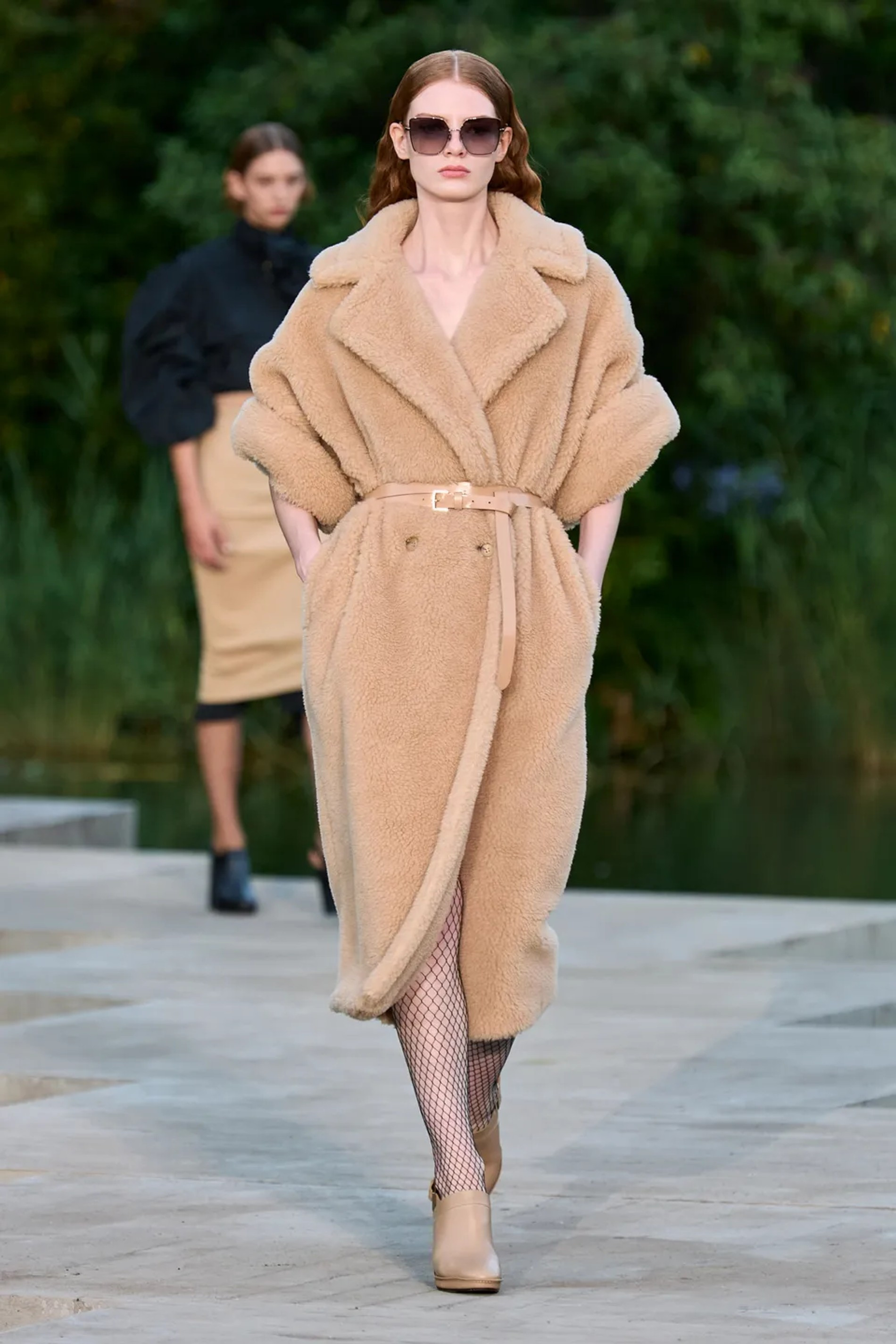 Max Mara Resort 2023 Fashion show
Источник: Vogue