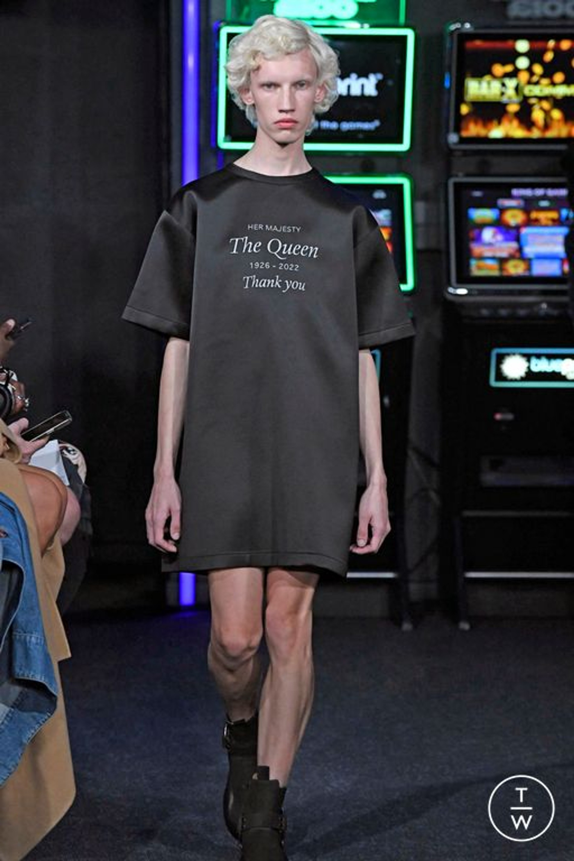  JW Anderson
 Фото: tag-walk.com