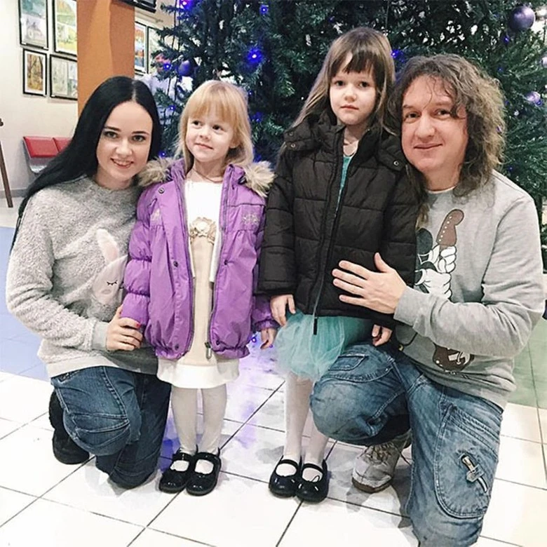 Наташа с мужем Сергеем Мильниченко и детьми. Фото: Вокруг ТВ