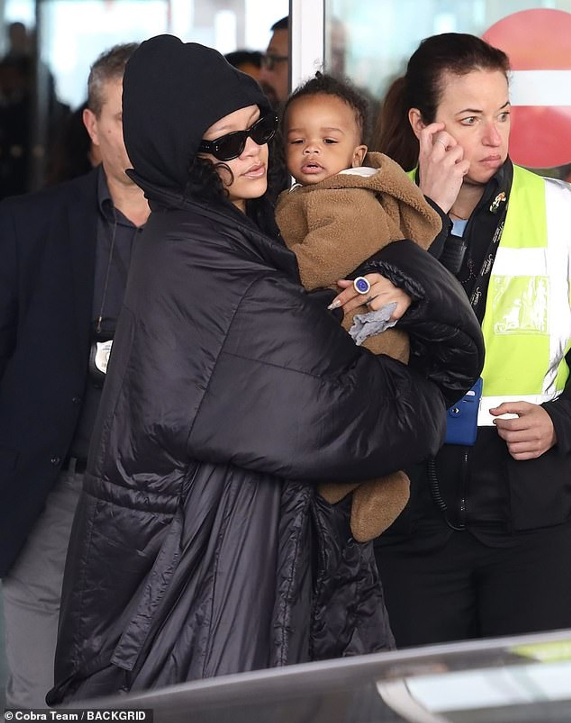 Рианна с сыном
Фото: Daily Mail