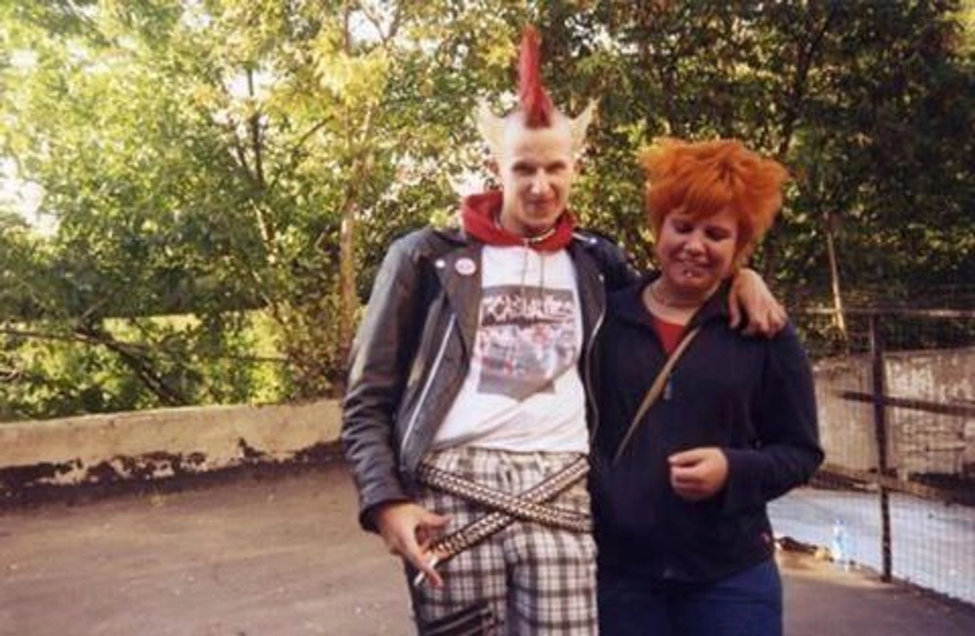 Масяня (справа) в юности, 2000-е гг. Источник: личный архив героя