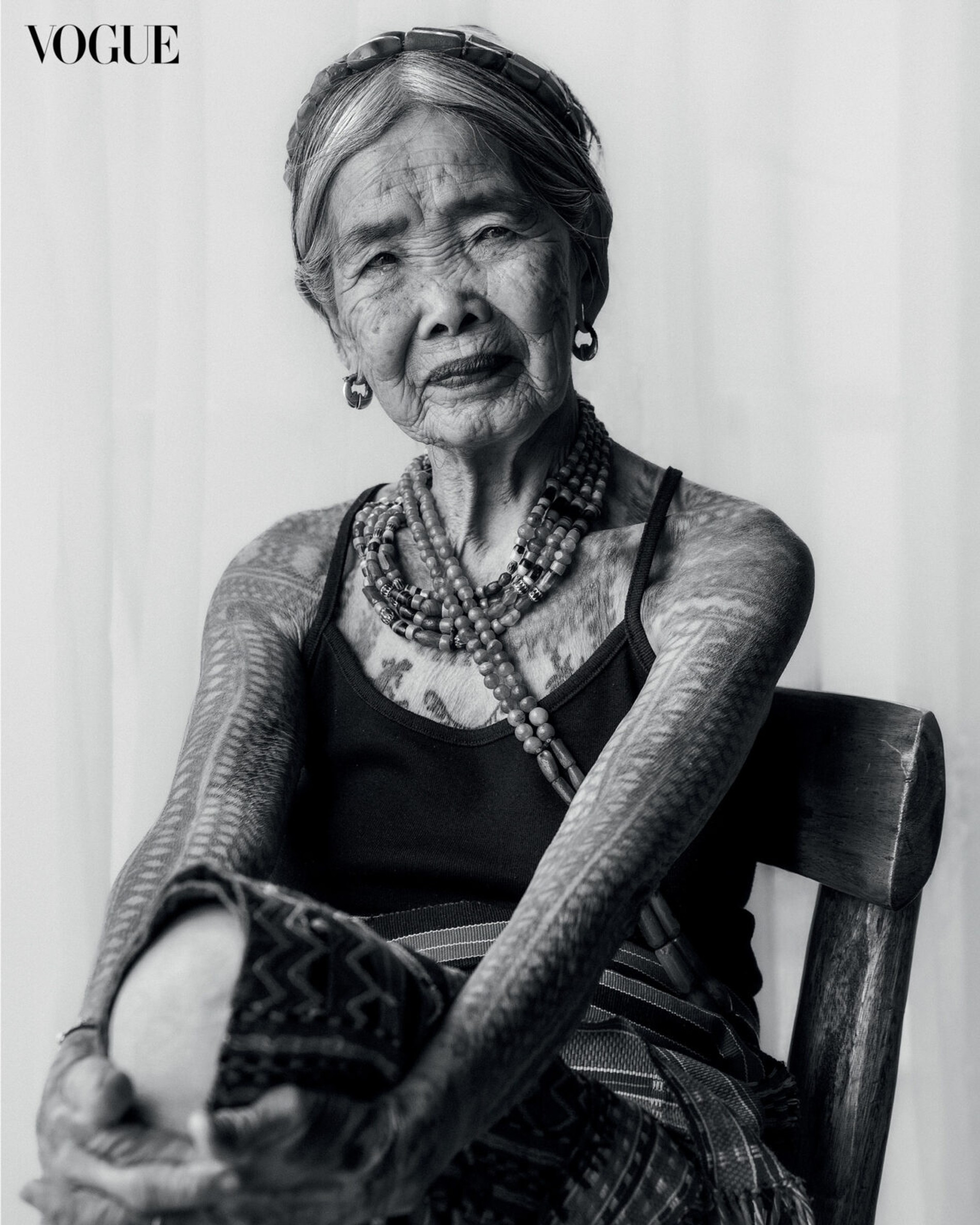 Апо Ванг-Од в съемке Vogue Philippines
Фото: Artu Nepomuceno