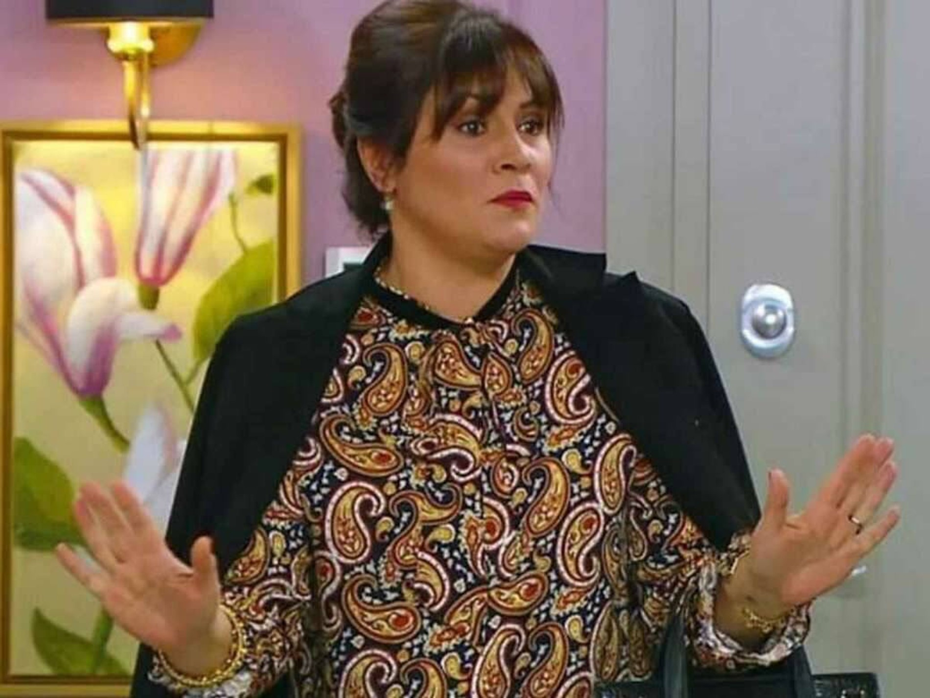 Седа Феттахоглу. Фото: кадр из сериала «Пусть дети не слышат»