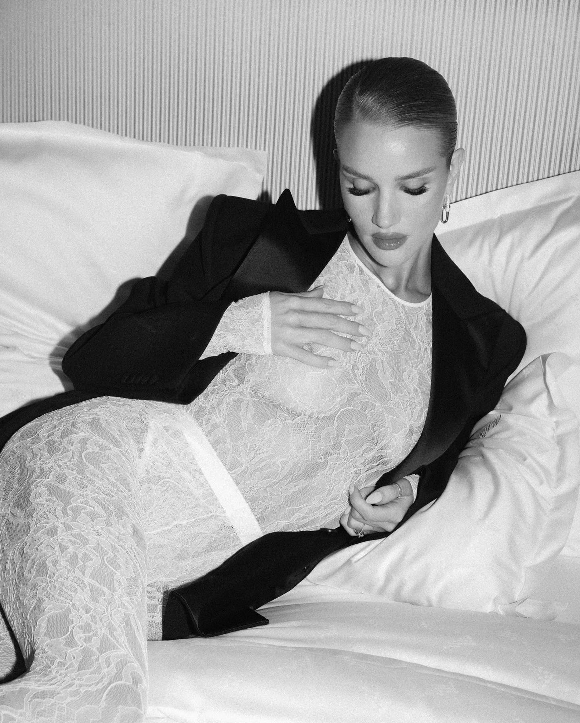 Роузи Хантингтон-Уайтли. Фото: Инстаграм* @rosiehw