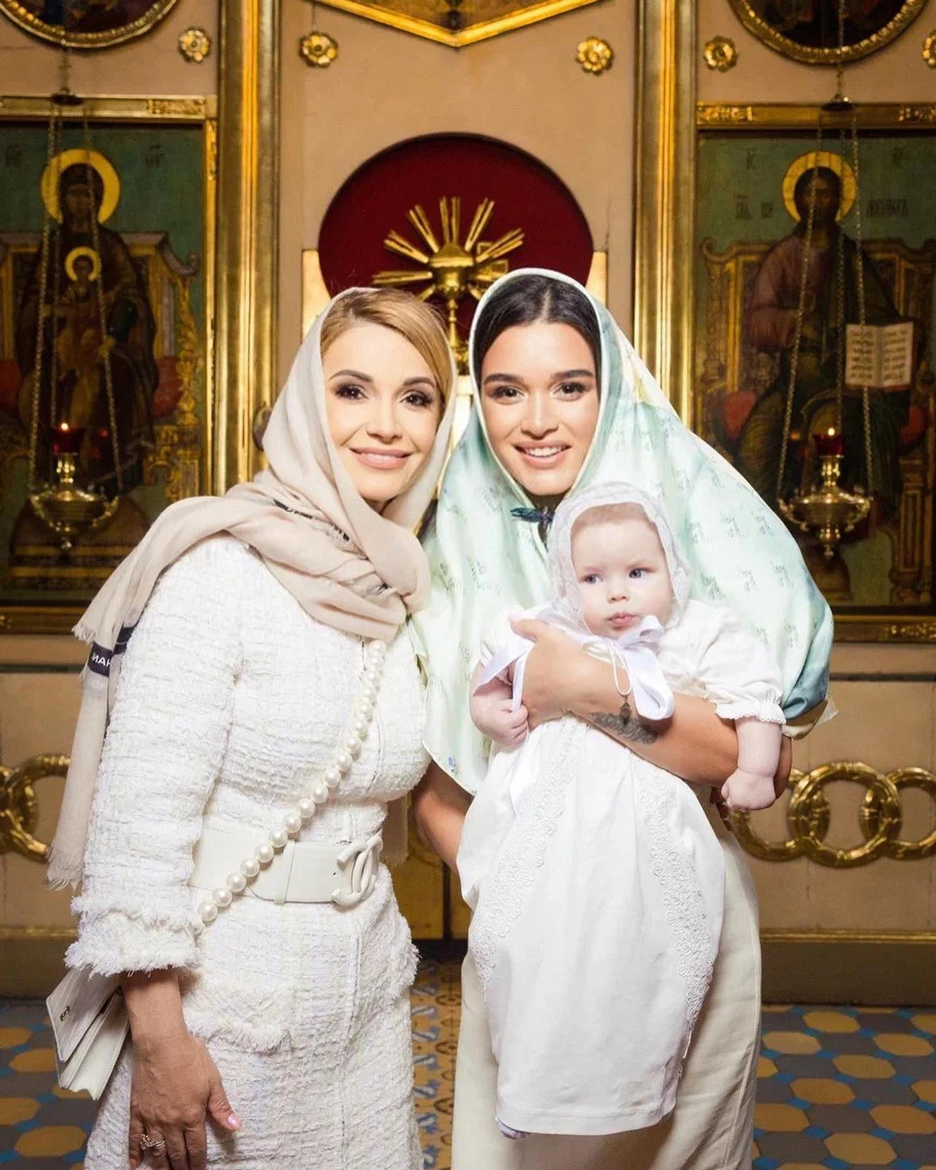 Ксения Бородина и Ольга Орлова с дочерью певицы. Фото: Инстаграм* @olgaorlova1311