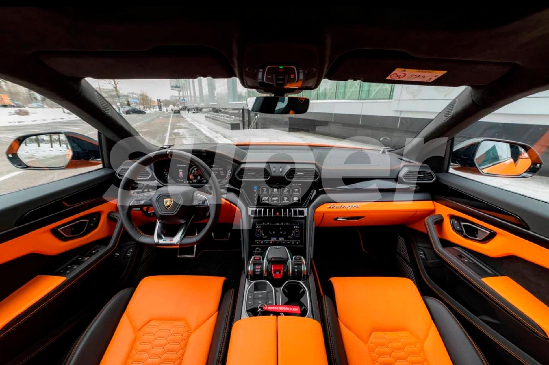 Lamborghini Urus Елены Блиновской. Фото: auto.ru