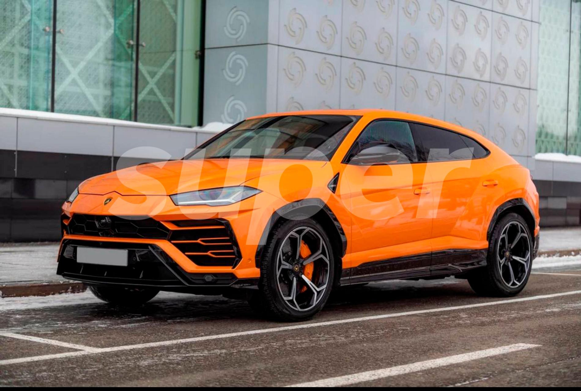 Lamborghini Urus Елены Блиновской. Фото: auto.ru