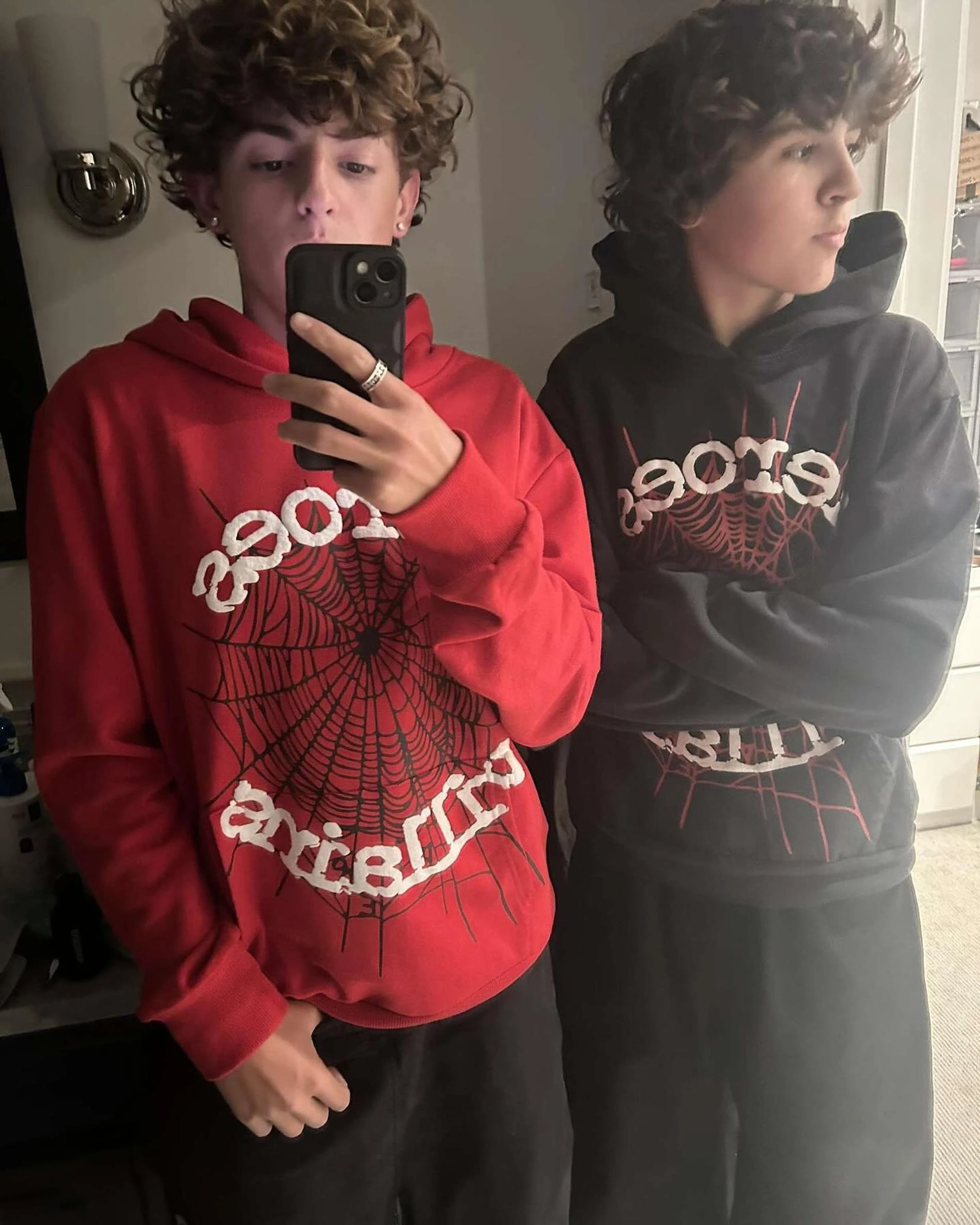 Мэйсон Дисик с приятелем. Фото: Инстаграм* @masondisick