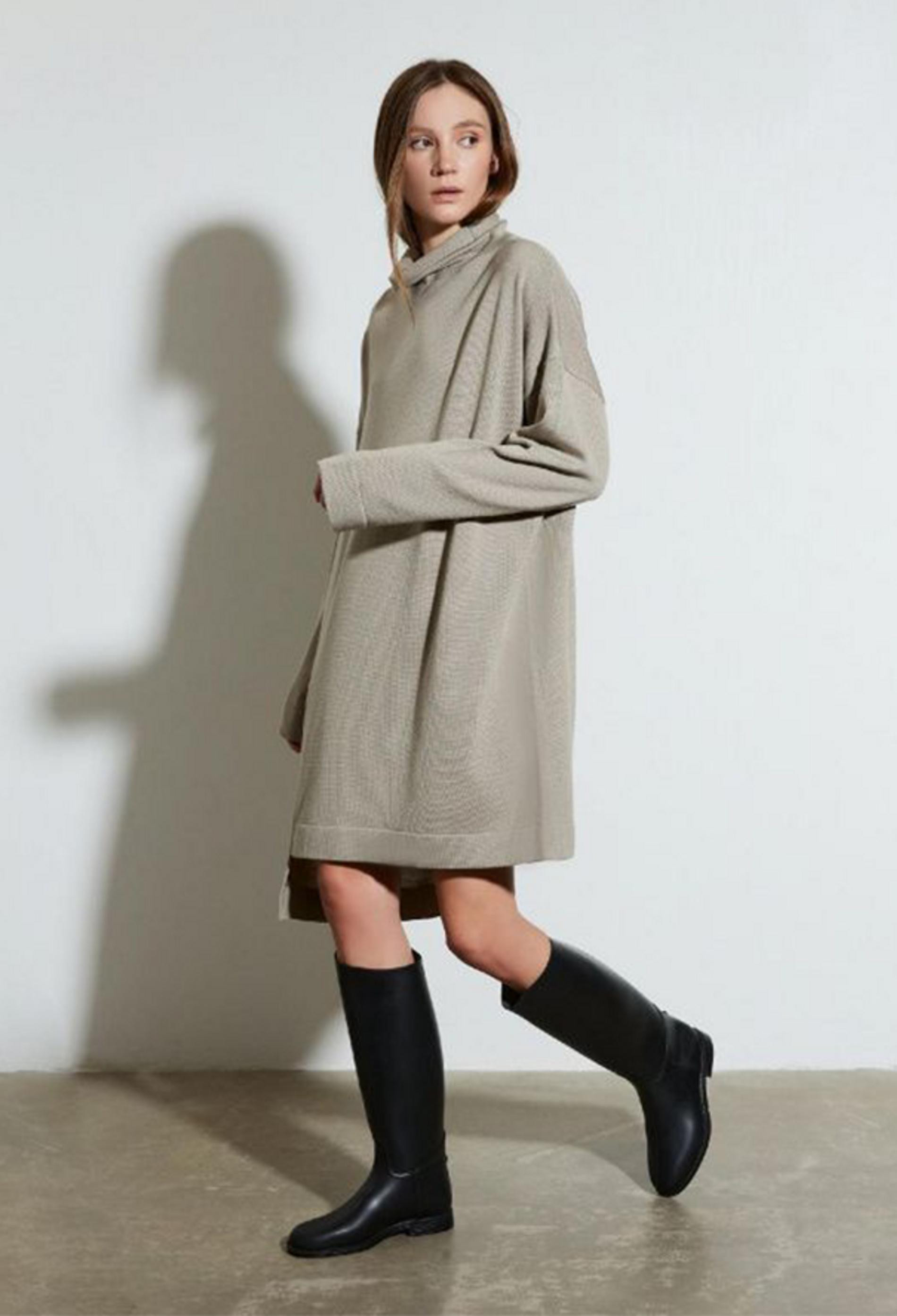 Фото: Around Clothes & Knitwear
