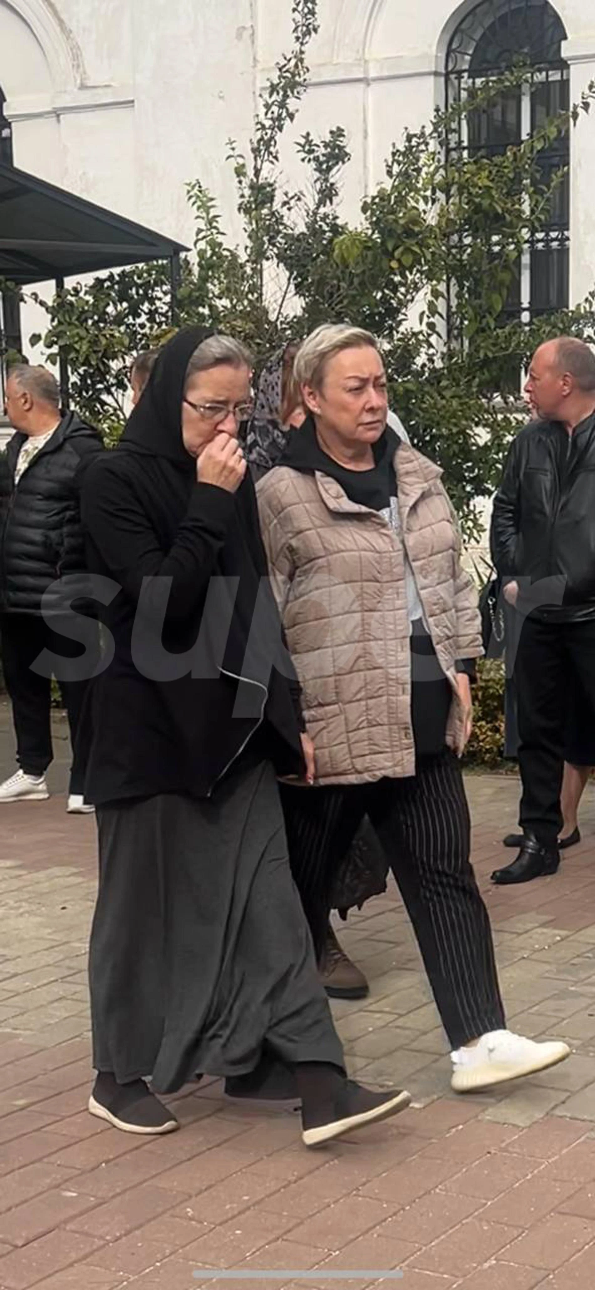 Жена Романа Мадянова Наталья и Мария Аронова. Фото: Super.ru