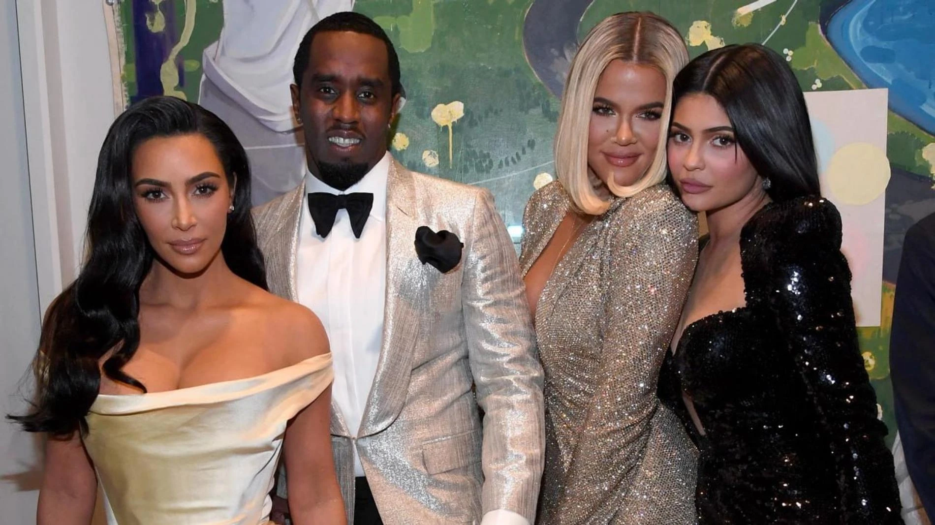 Ким Кардашьян, P. Diddy, Хлои Кардашьян и Кайли Дженнер. Фото: Getty Images