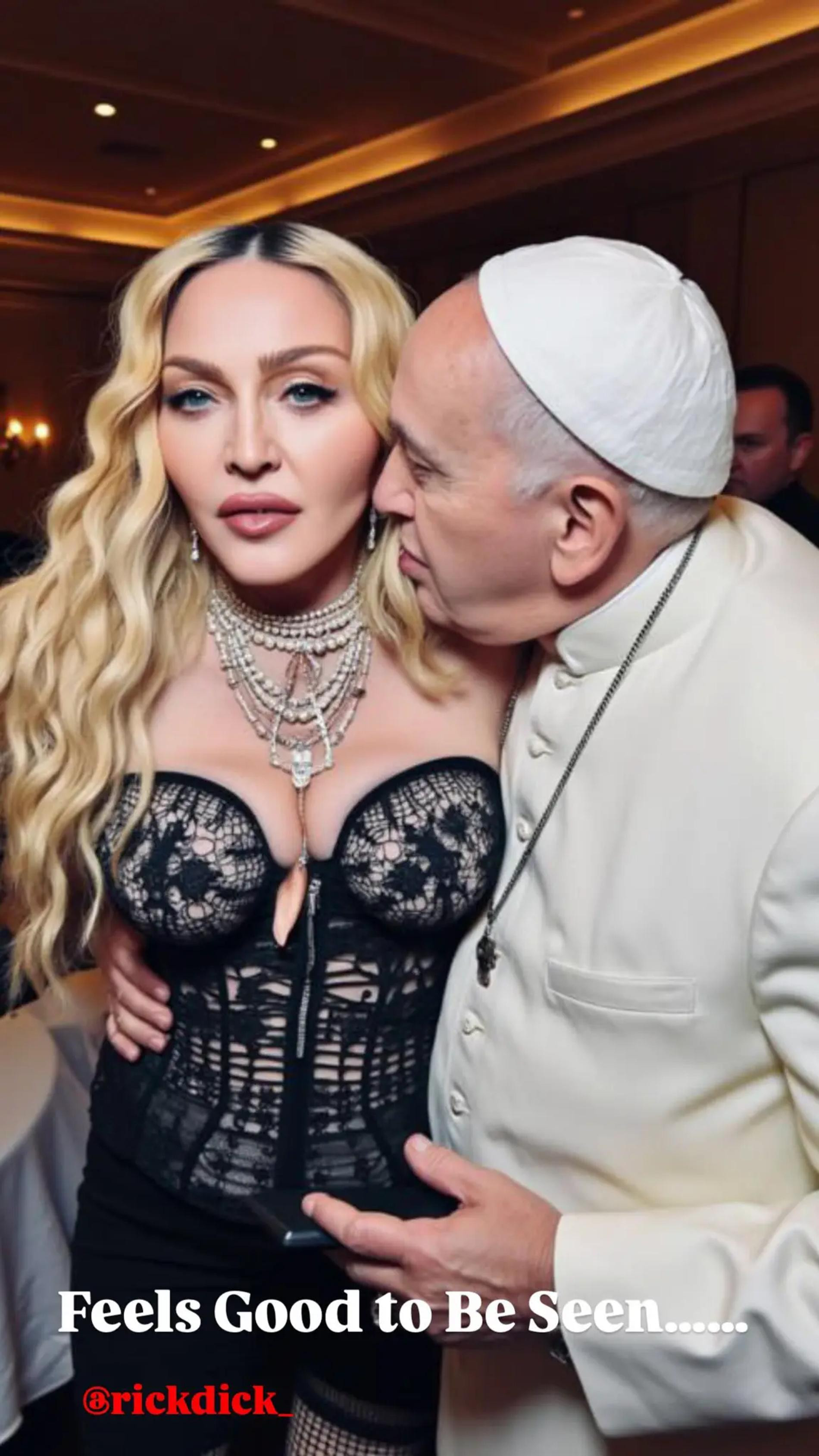 Фото: Инстаграм* @madonna