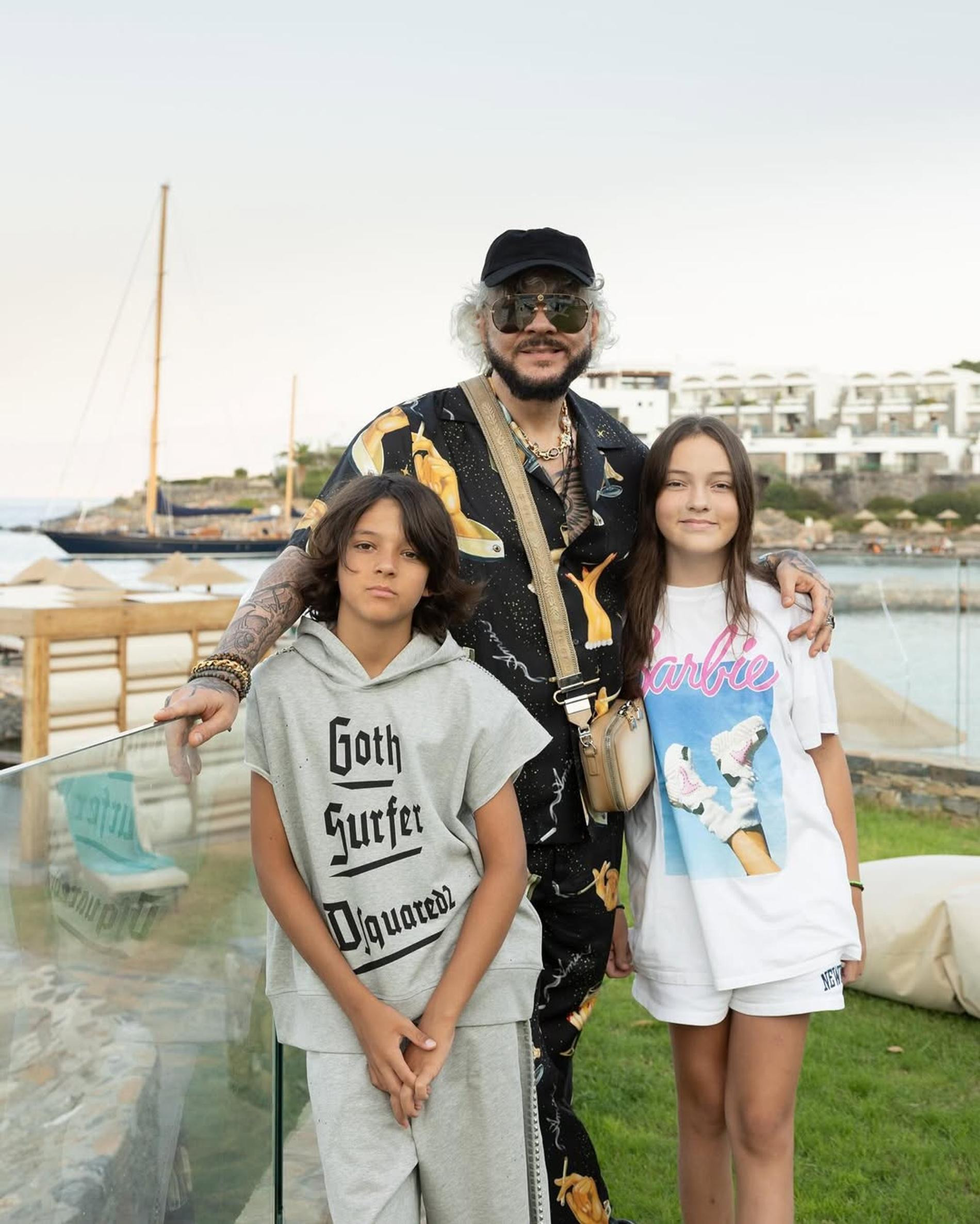Филипп Киркоров с сыном и дочерью. Фото: Инстаграм* @fkirkorov