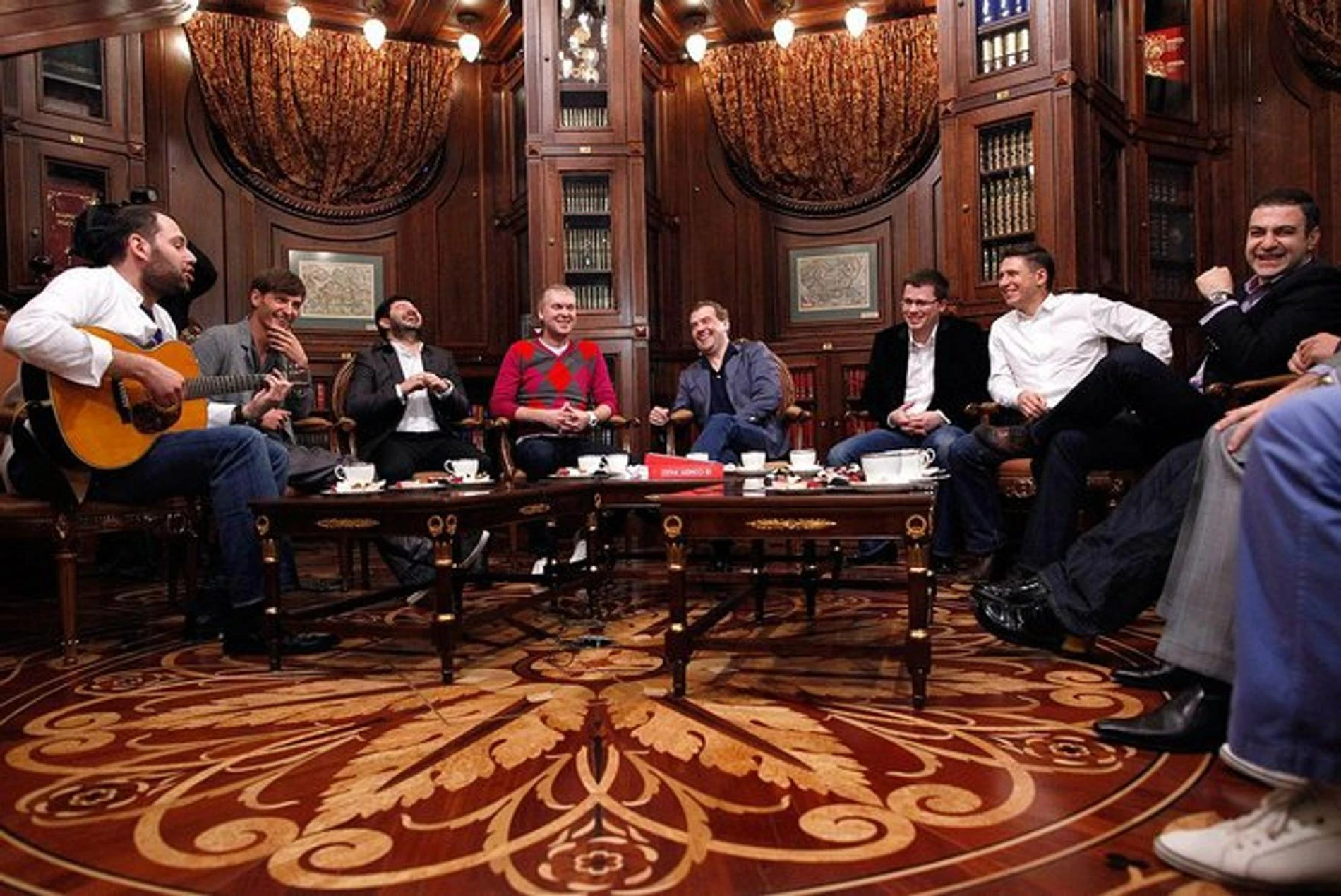 Встреча Дмитрия Медведева с участниками Comedy Club. Фото: Kremlin.ru