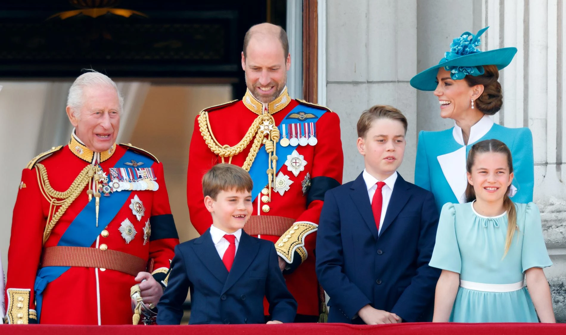 Королевская семья на балконе Букингемского дворца во время парада Trooping the Colour. Фото: Getty Images