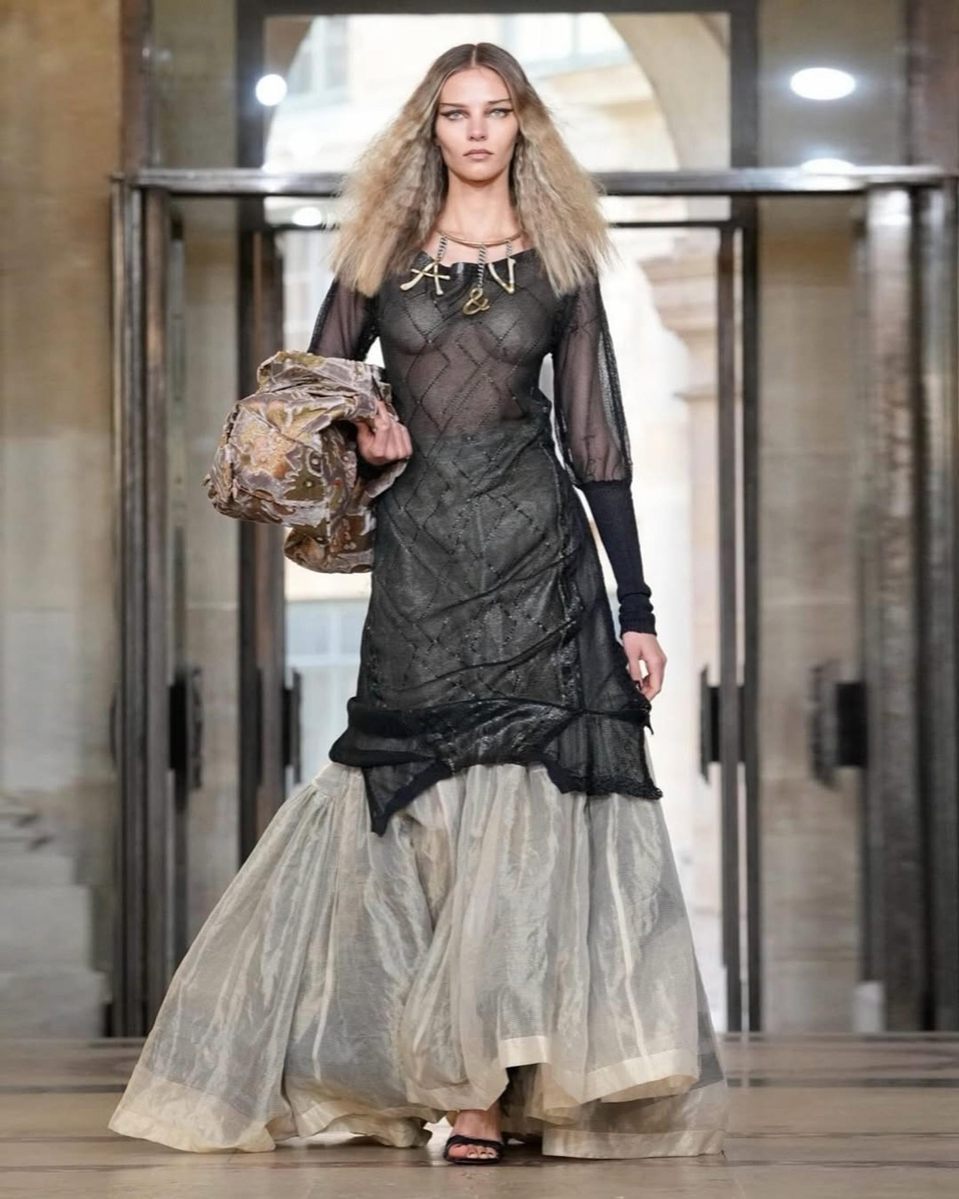 Алеся Кафельникова. Фото: Инстаграм (запрещён в РФ) @voguefrance