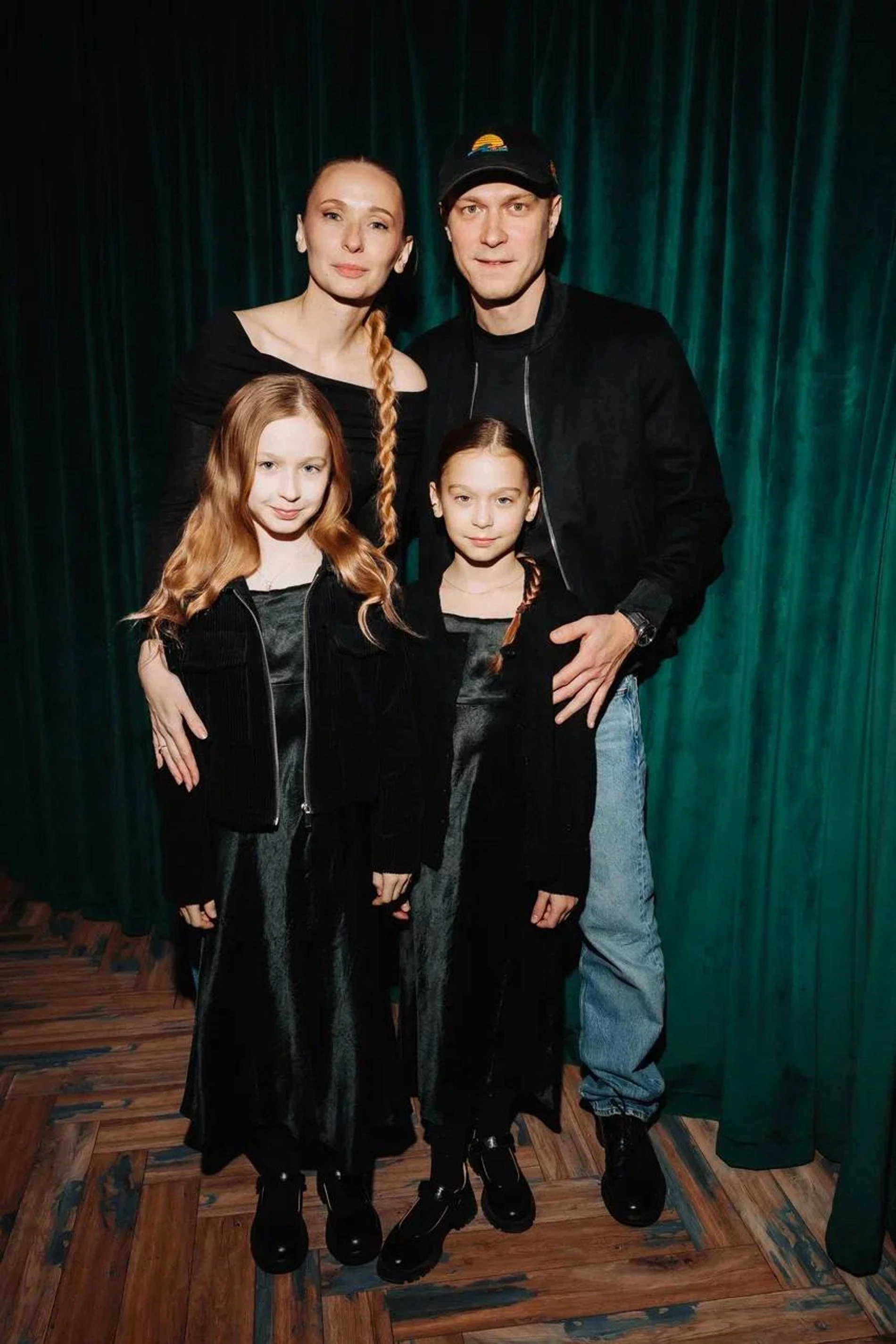 Юра Борисов с семьёй. Фото: пресс-служба