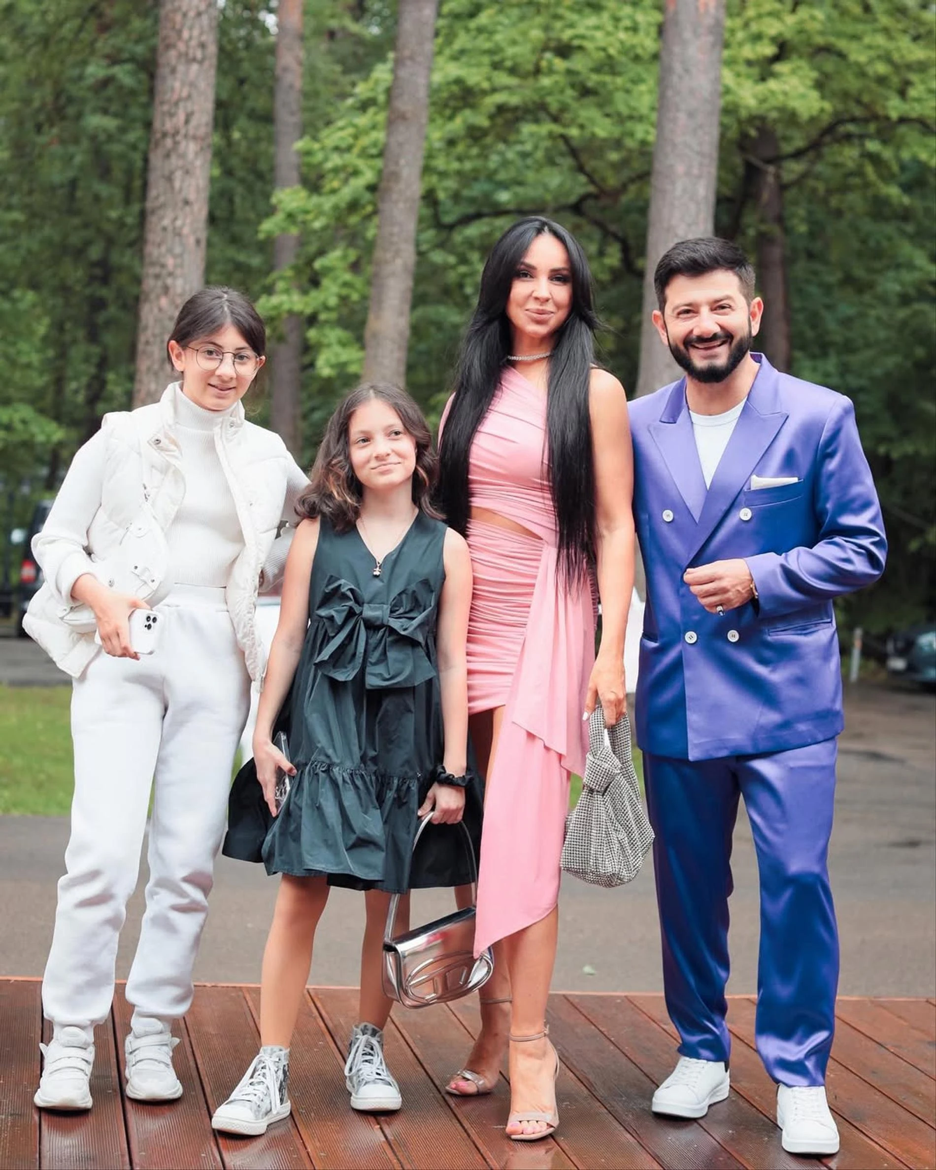 Михаил Галустян с экс-женой и детьми. Фото: Инстаграм (запрещён в РФ) @m_galustyan