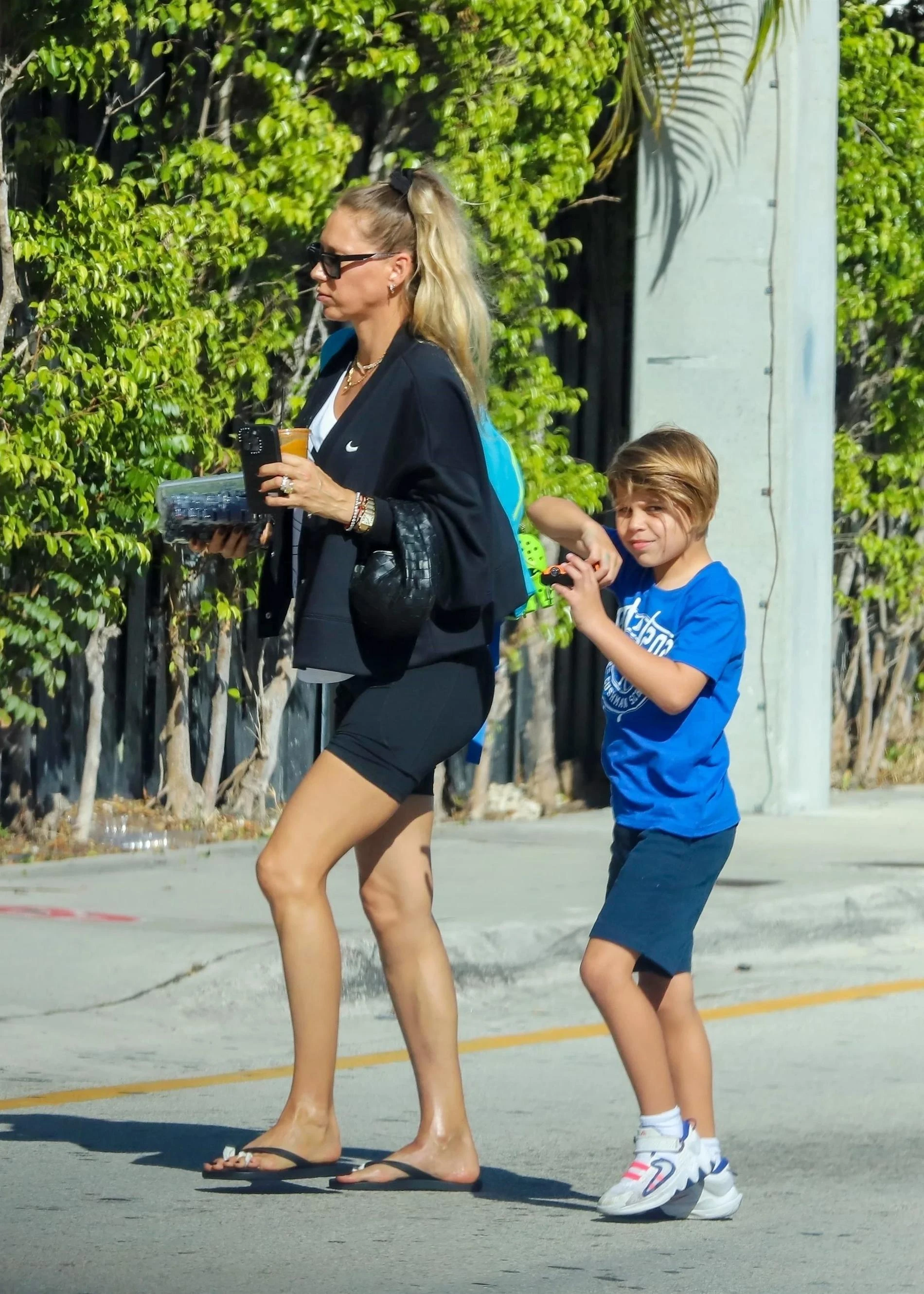 Анна Курникова с сыном. Фото: Legion media