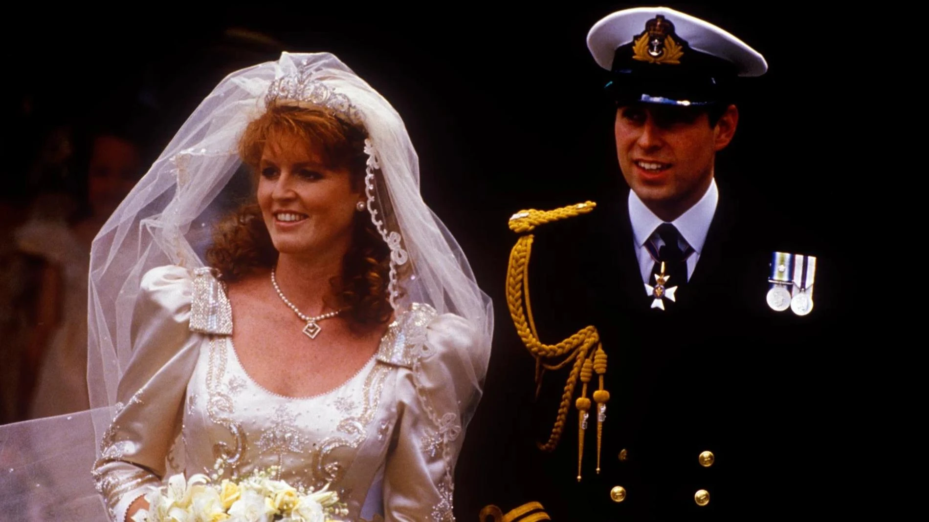 Сара Фергюсон и Принц Эндрю в 1986 году. Фото: Getty Images