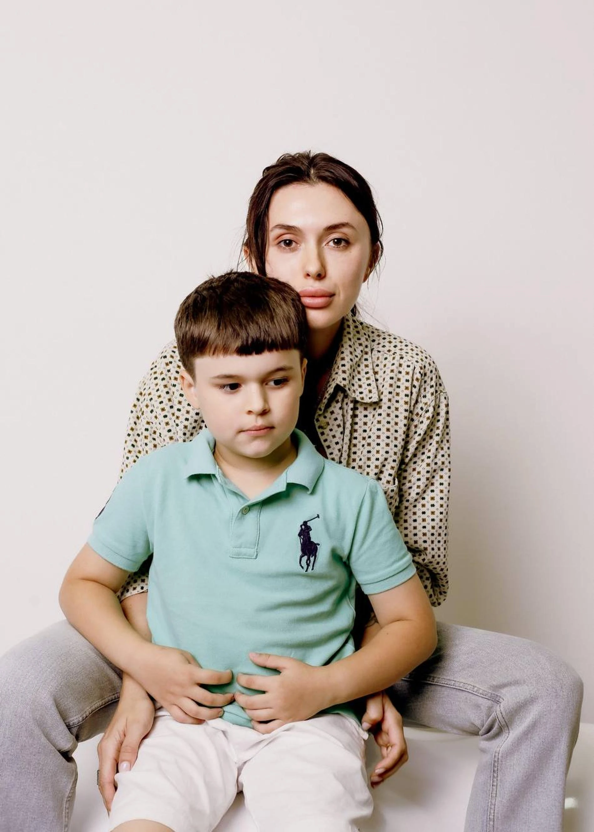 Ева Крицкая с сыном. Фото: ТГ-канал evakaritskaua