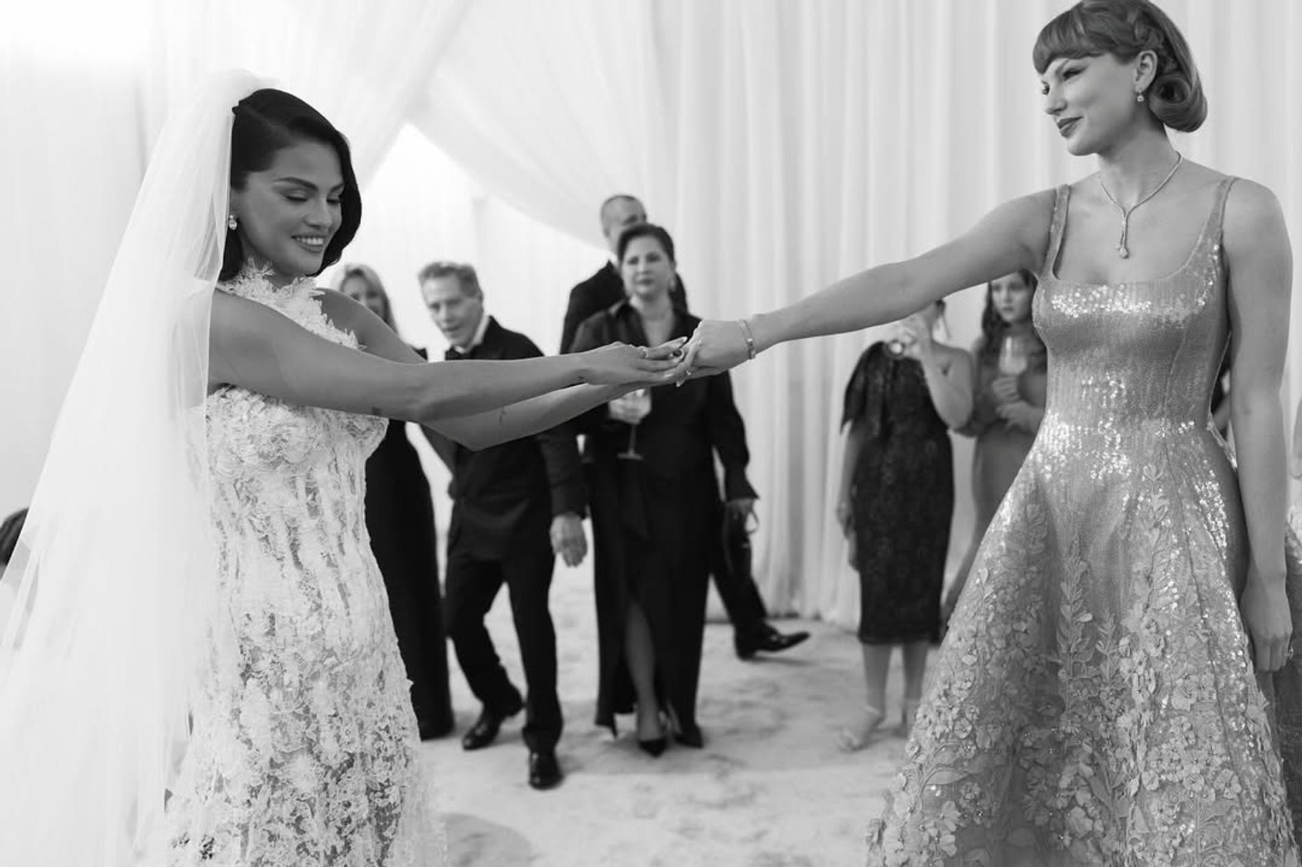 Селена Гомес и Тейлор Свифт. Фото: Инстаграм (запрещён в РФ) @itsbennyblanco