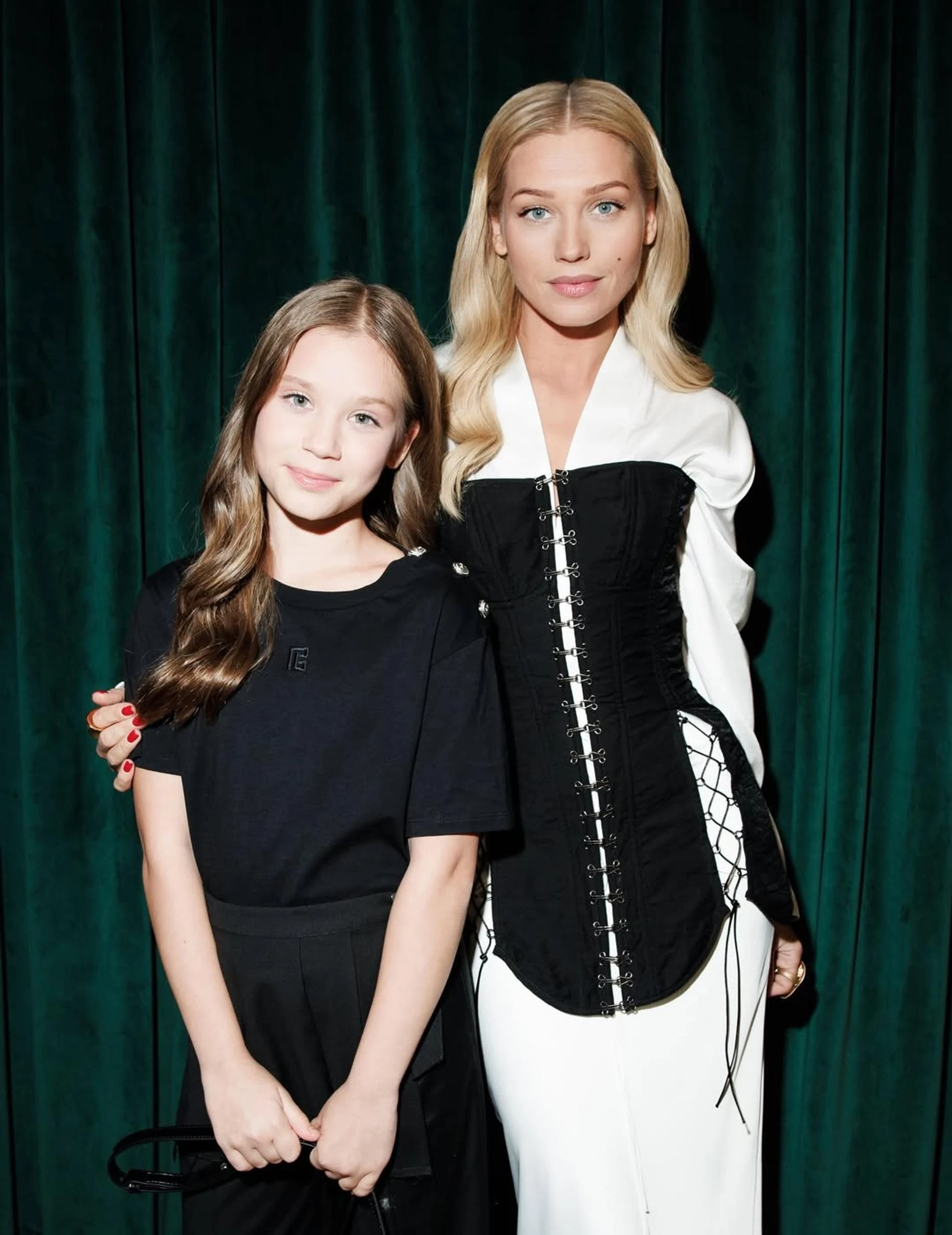 Фото: Инстаграм (запрещён в РФ) @asmuskristina