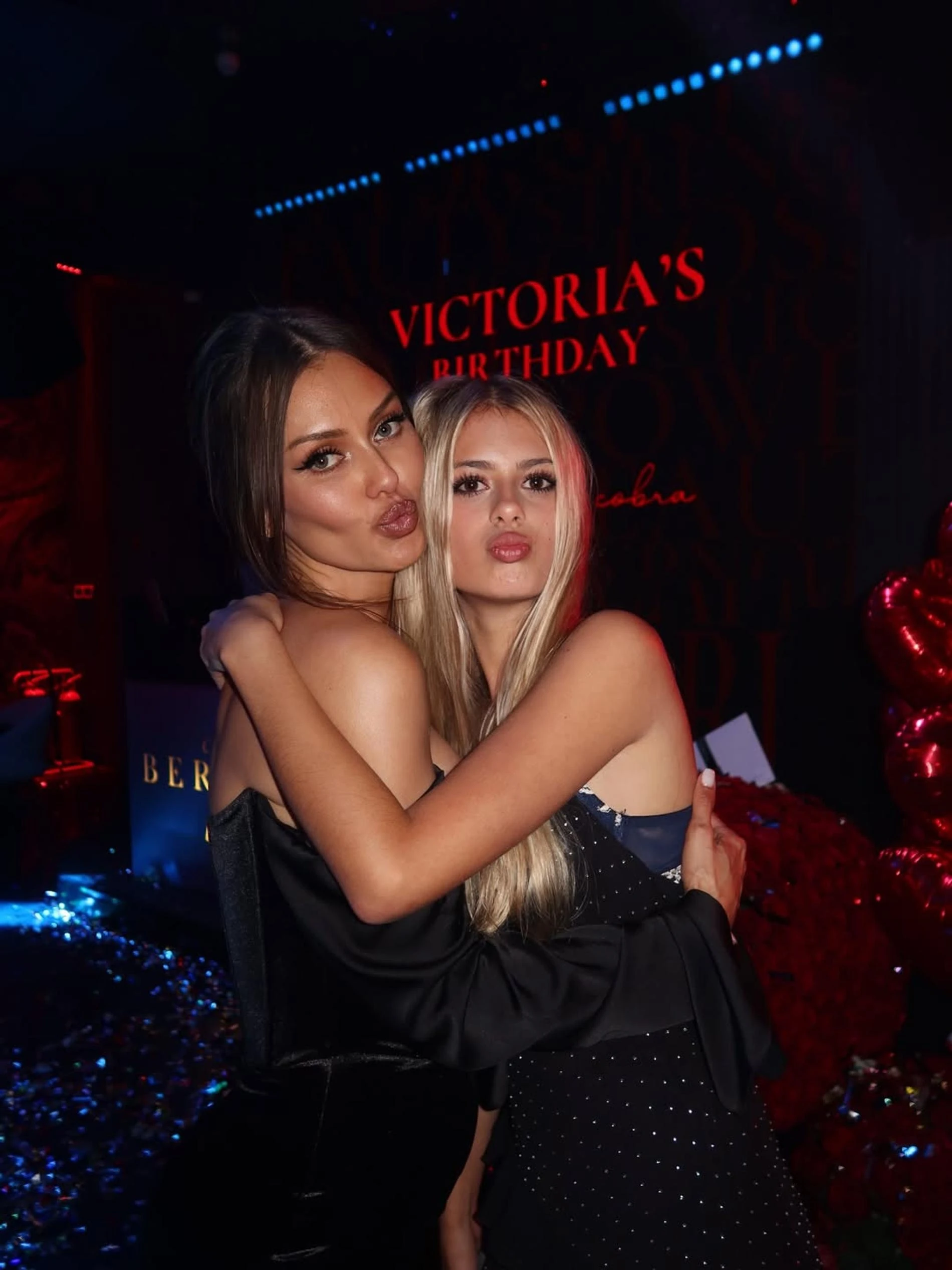 Фото: Инстаграм (запрещён в РФ) @victoriabonya