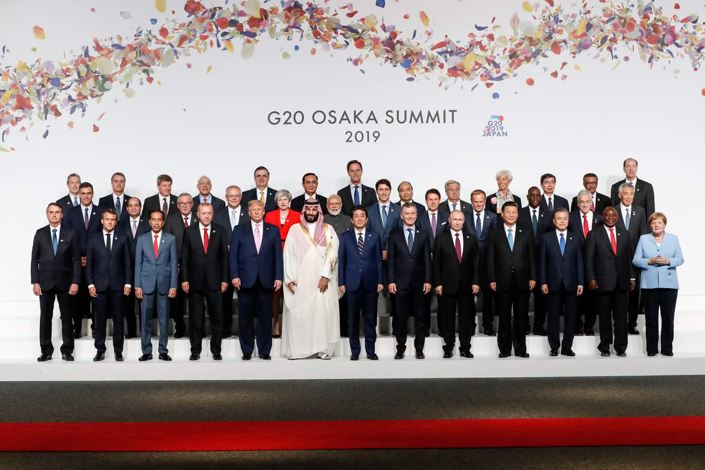 Лидеры стран — участниц саммита G20 в Осаке (Япония)
Фото: Alan Santos / PR