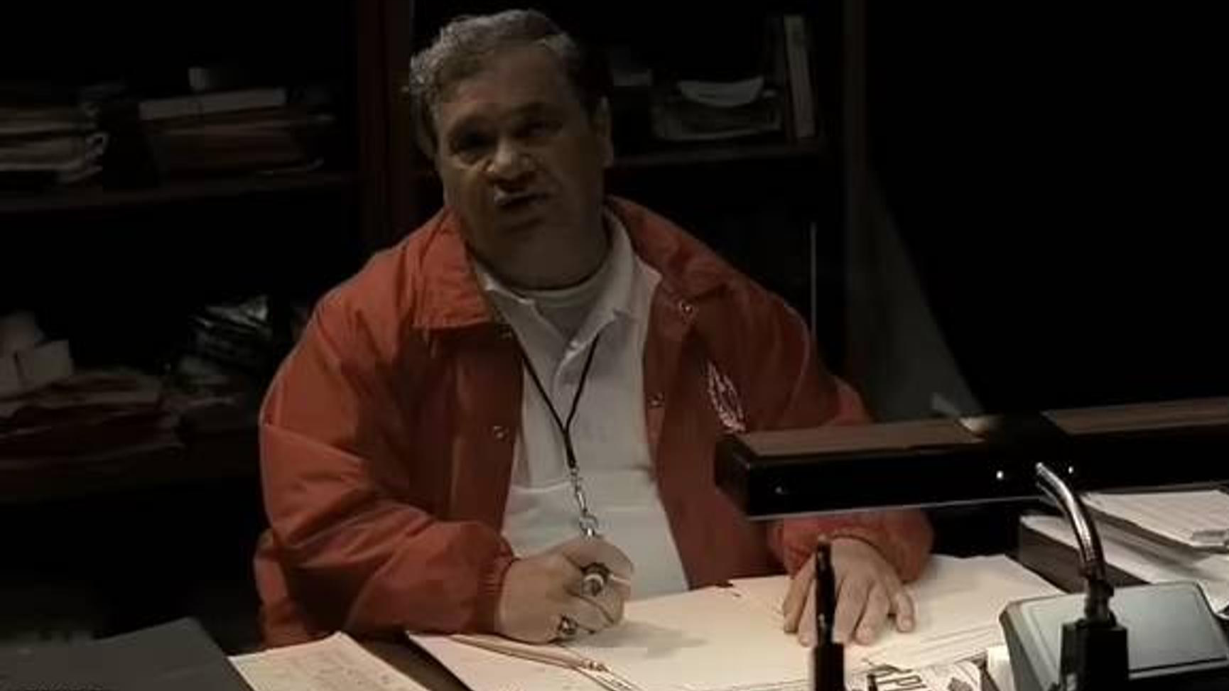 Чарли Скейлас. Скриншот: HBO