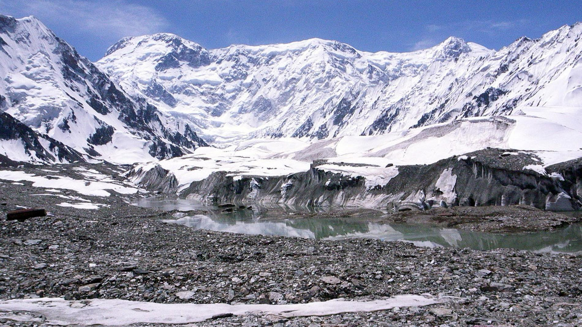 Пик Победы. Фото: wikipedia.org