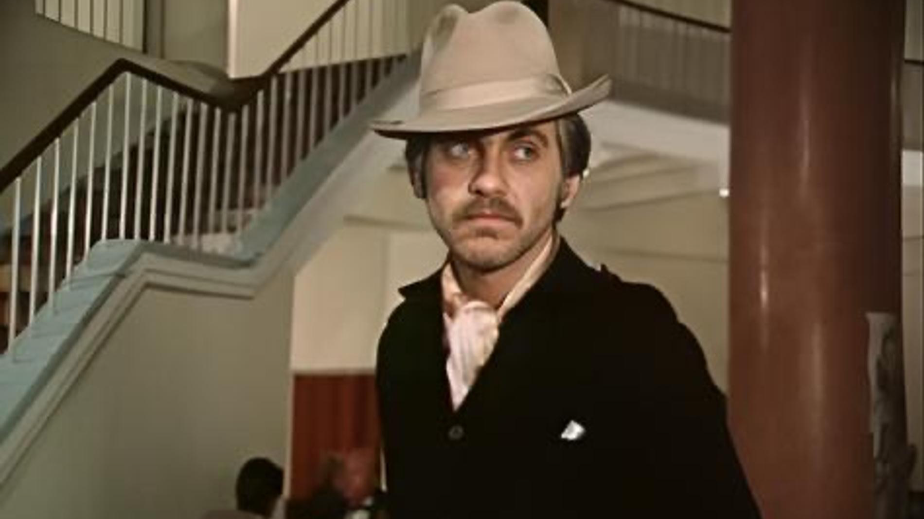 Костас Сморигинас. Фото: Кадр из сериала "Богач, бедняк..." (1982)