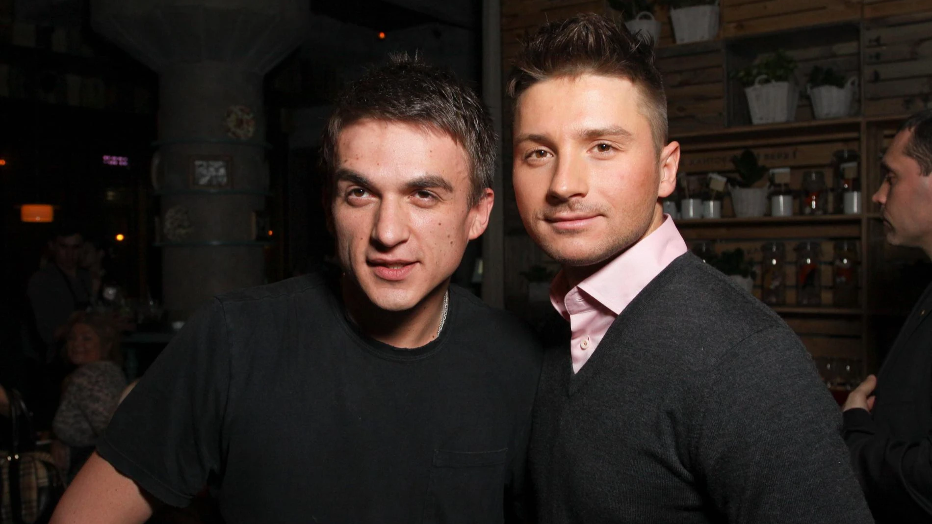 Влад Топалов и Сергей Лазарев. Фото: Legion-Media