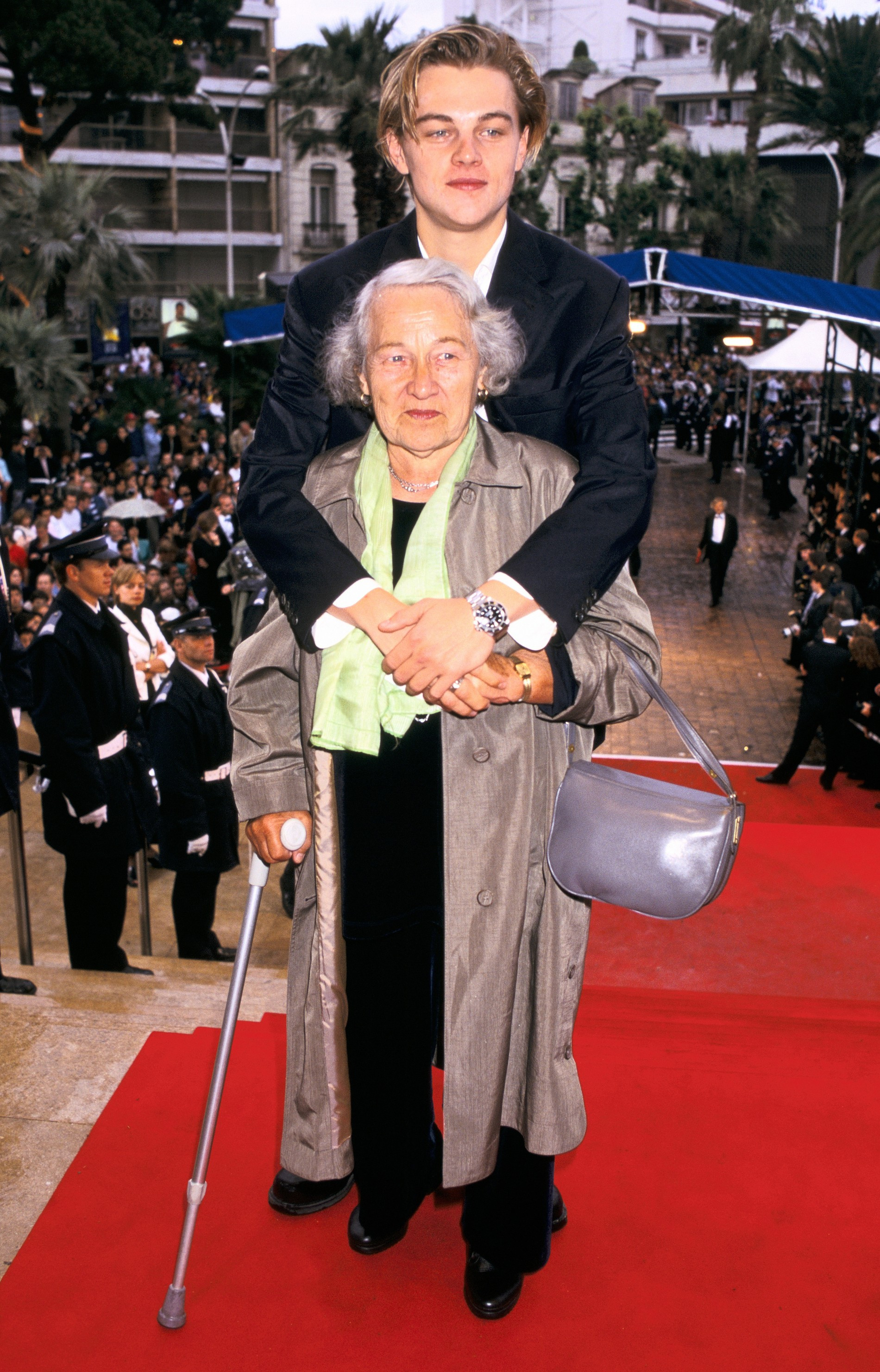Леонардо Ди Каприо с бабушкой Еленой Инденбиркен (Смирновой), 1996