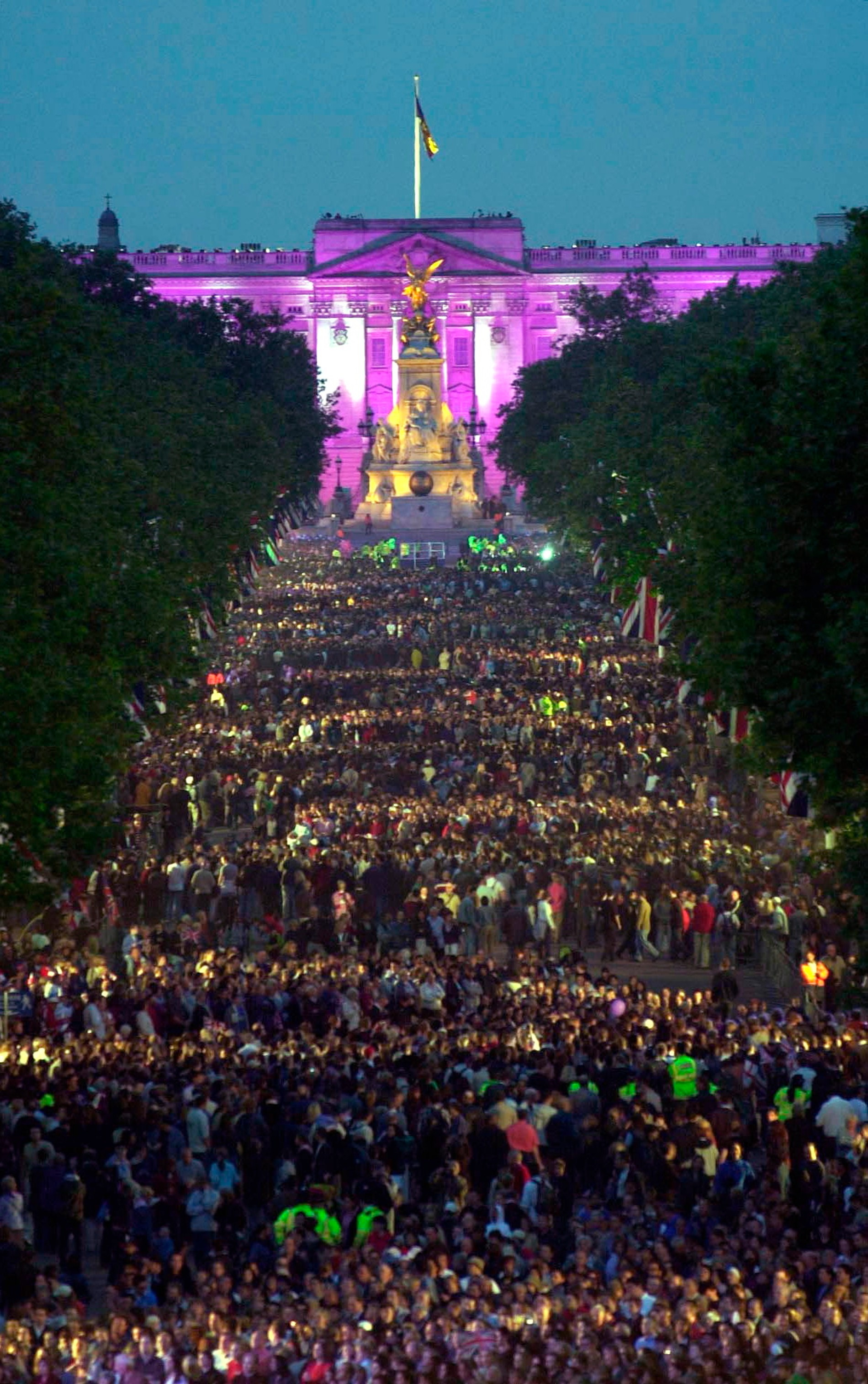 «Вечеринка во дворце» в 2002 году по случаю золотого юбилея правления Елизаветы ll