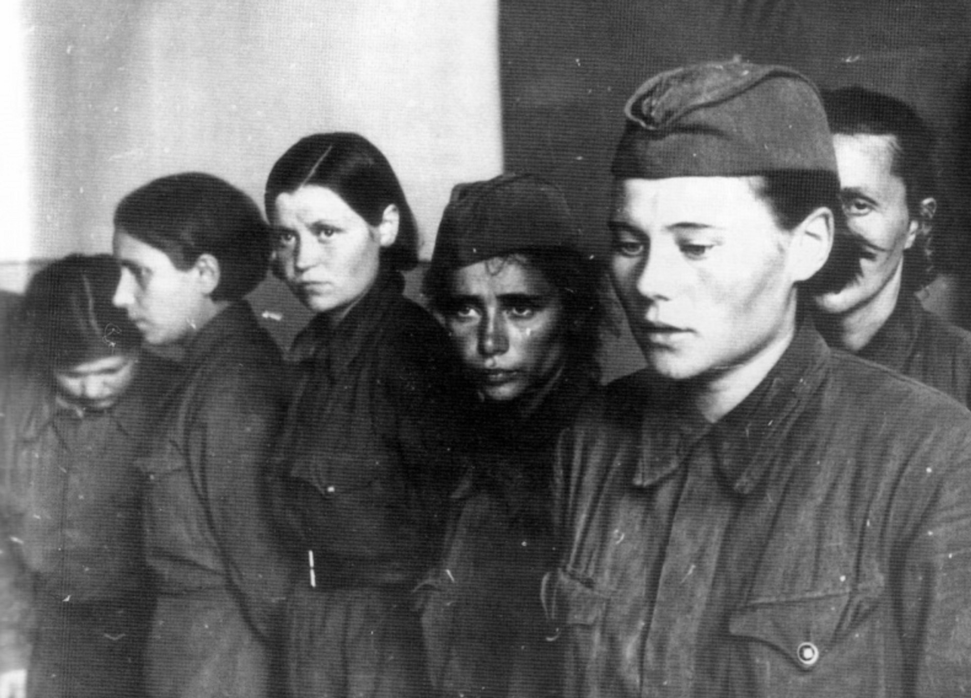 Советские женщины-военнослужащие в Невеле, 1941 год. Источник: Российское фото