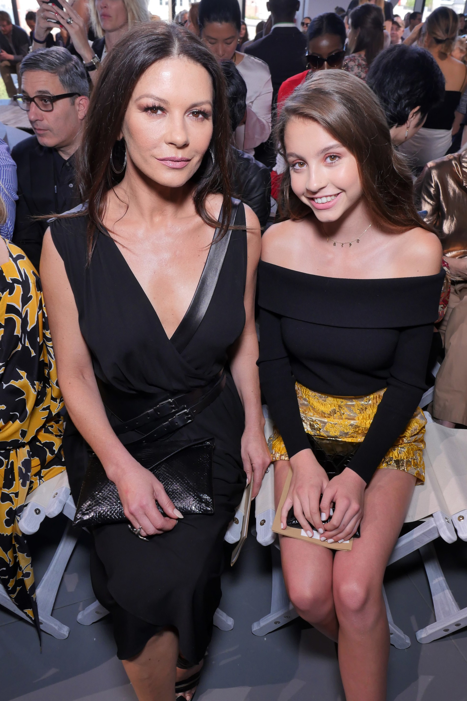 Кэтрин Зета-Джонс с дочерью Кэрис. Фото: Getty Images
