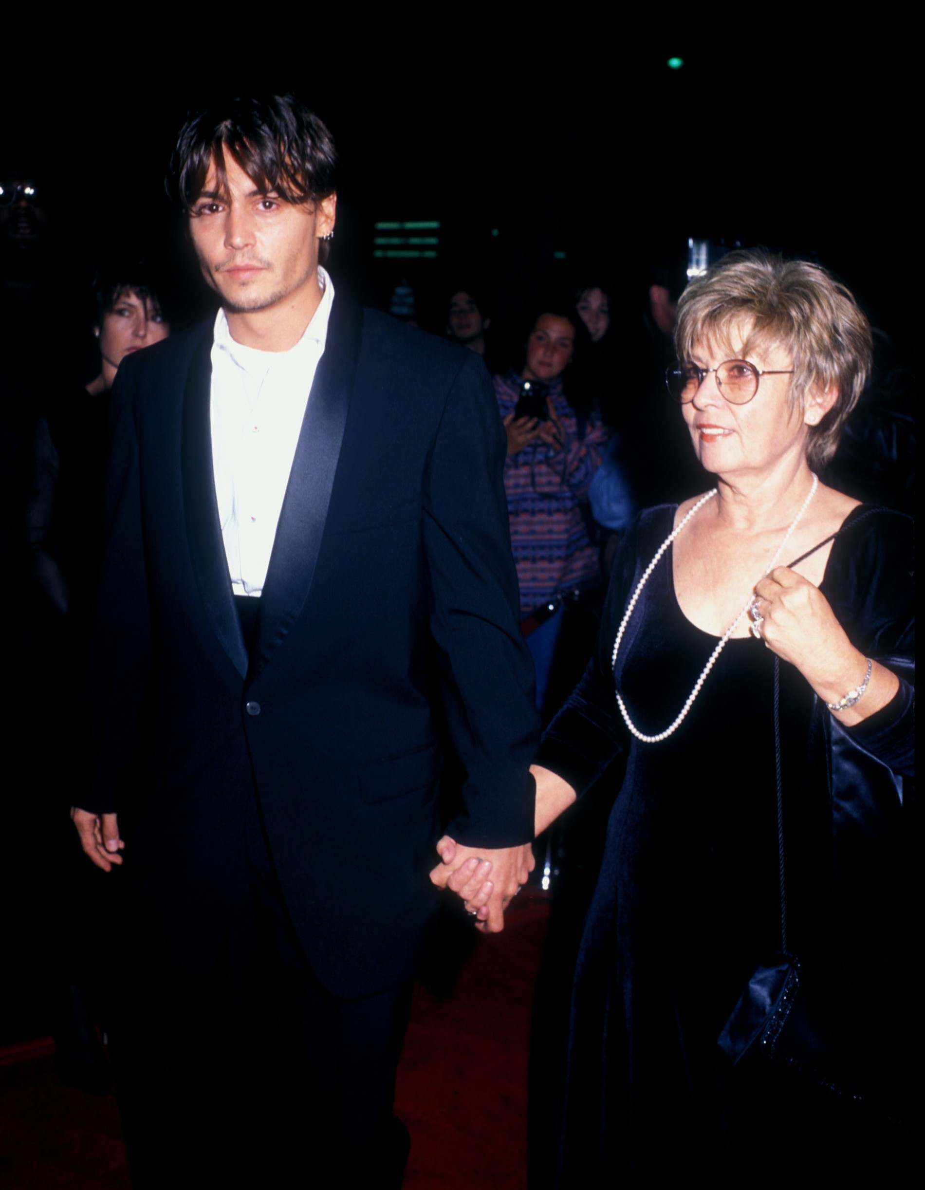 Джонни Депп с мамой Бетти Сью Палмер. Фото: Getty Images