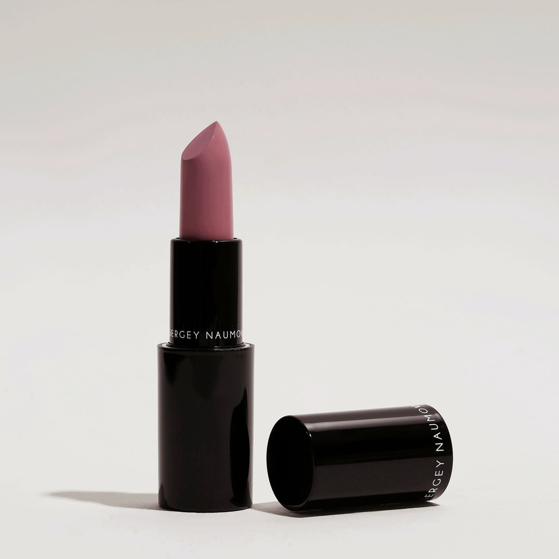 Фото: snaumov.com
Помада Sergey Naumov Creme Lipstick,  Pastel Echo