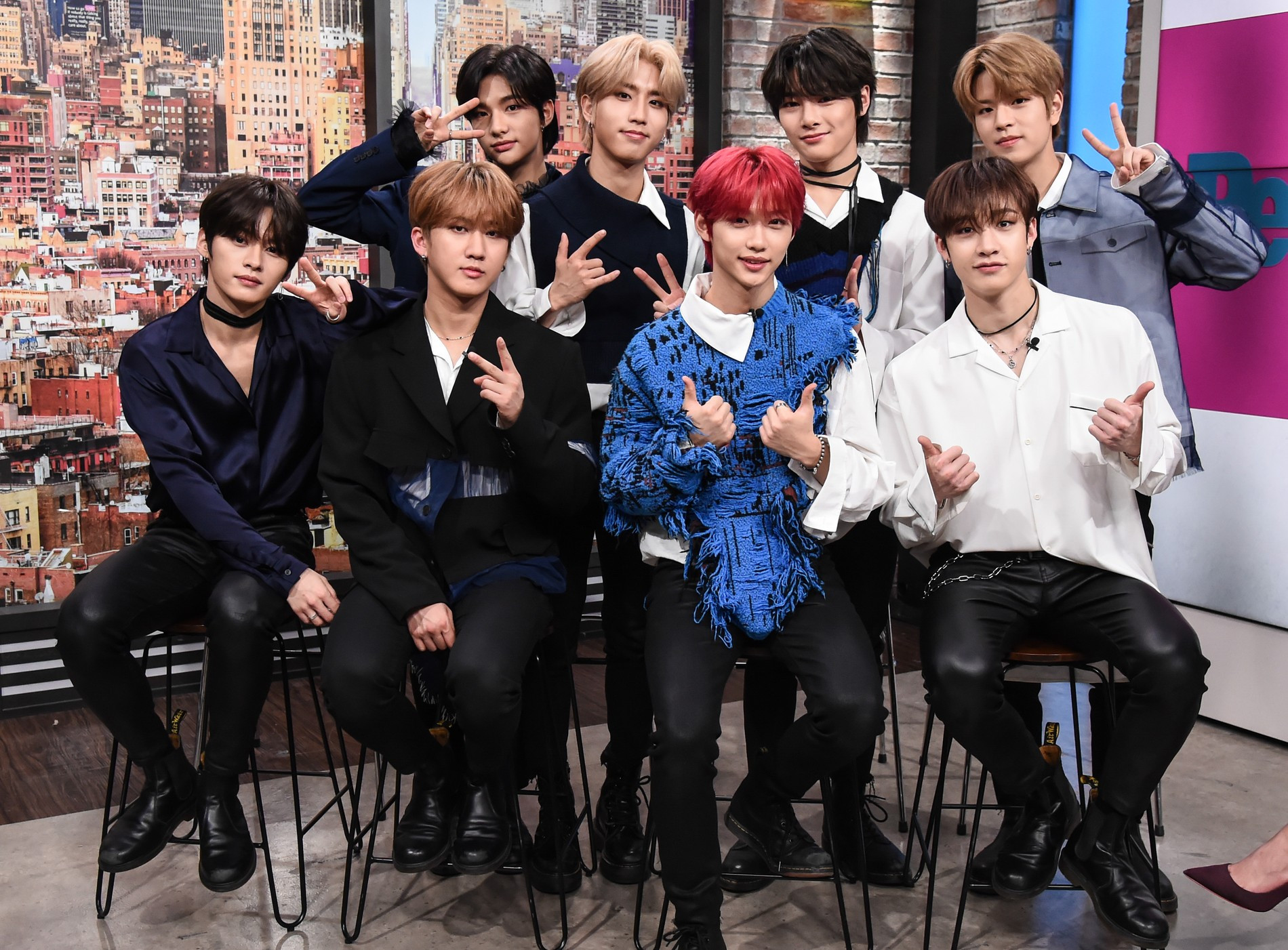 Группа Stray Kids на шоу People Now в 2020 году. Фото: Getty Images