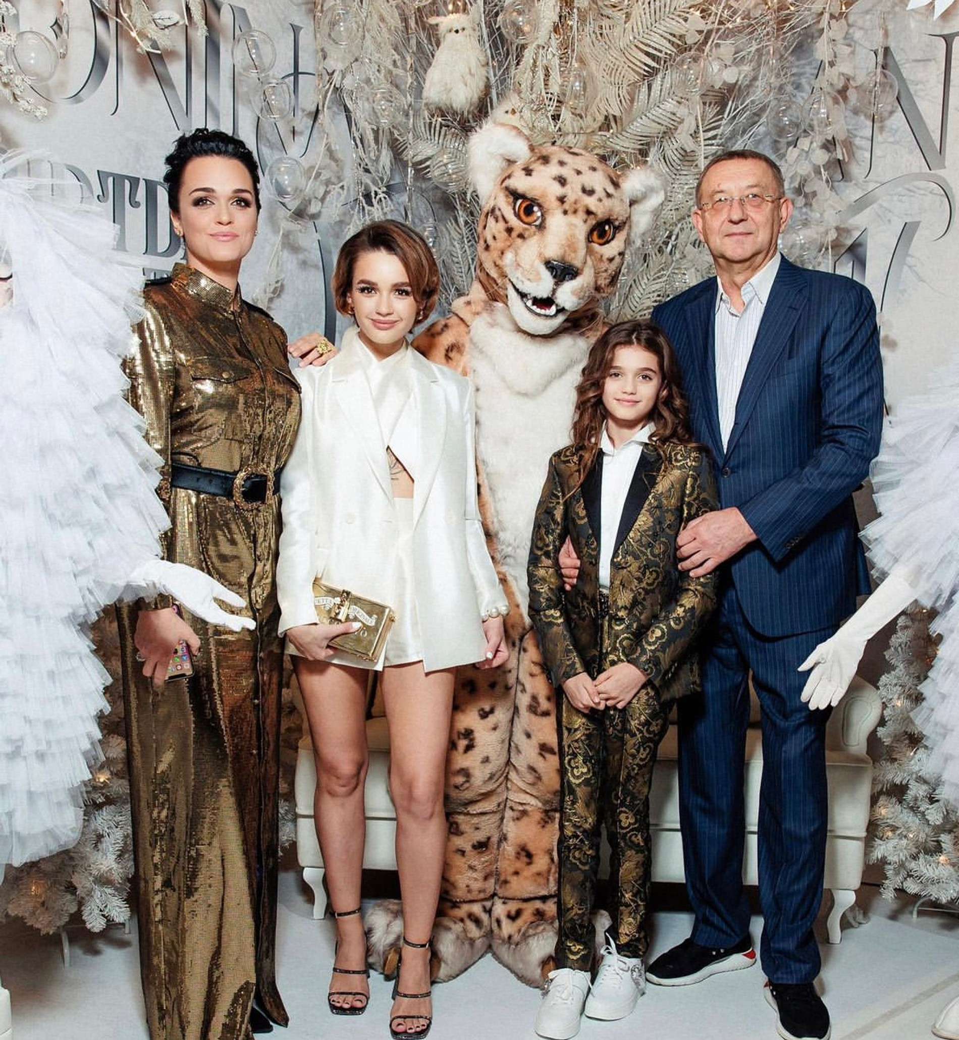 Саша Морозова с семьей. Фото: Инстаграм (запрещен в РФ) героини