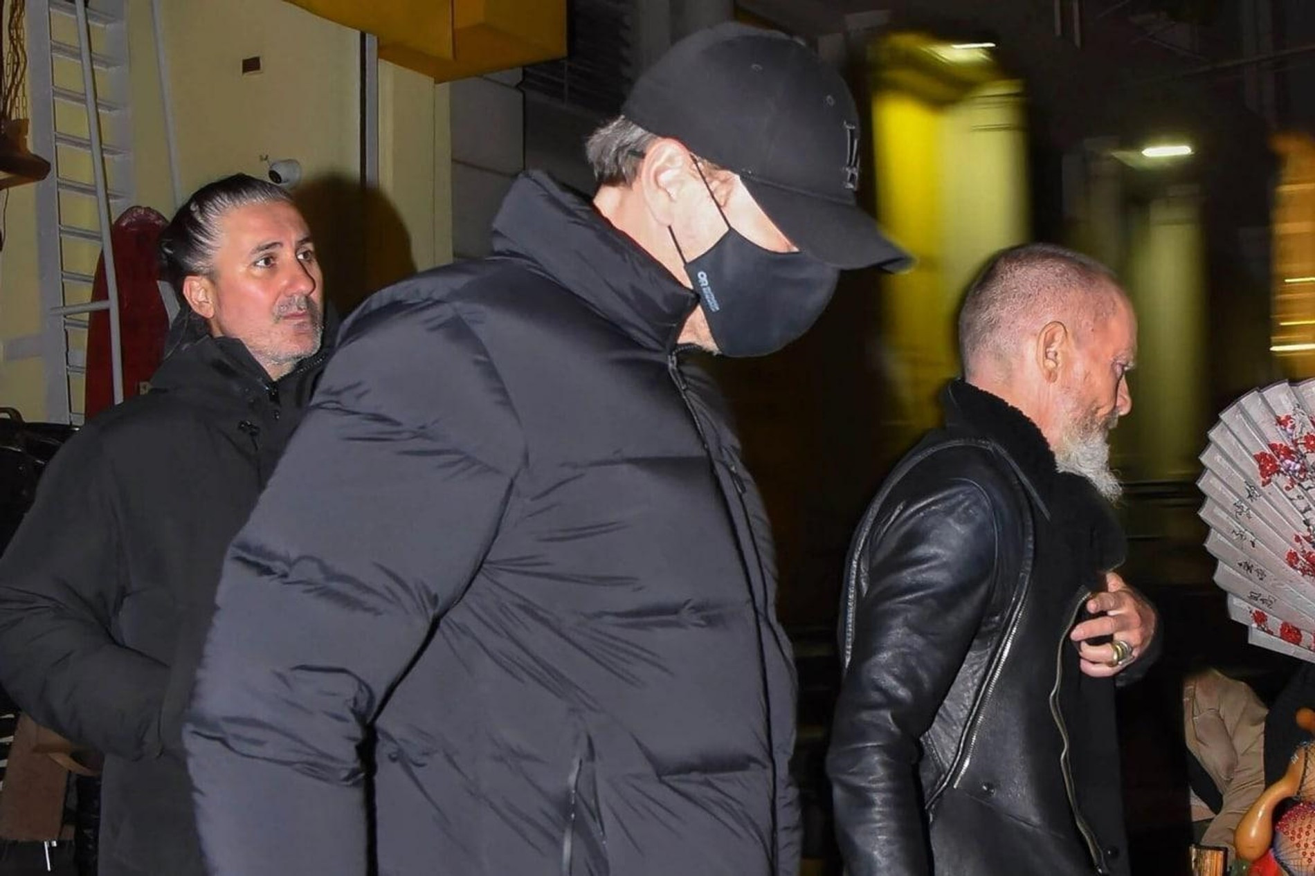 Леонардо ДиКаприо на выходе из Cipriani
Фото: ROKA / BACKGRID