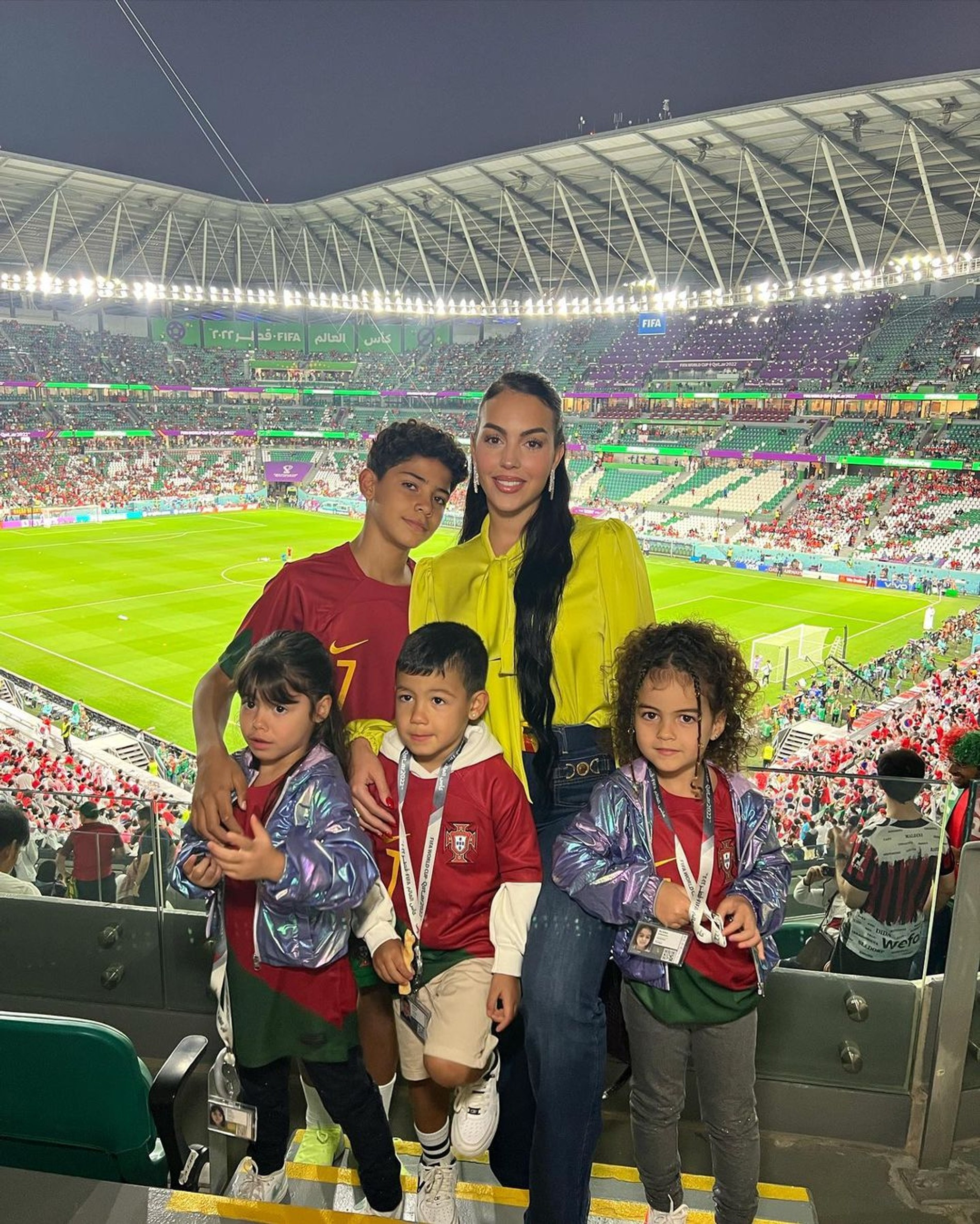Джорджина Родригес с детьми Роналду в Катаре
Фото: Инстаграм